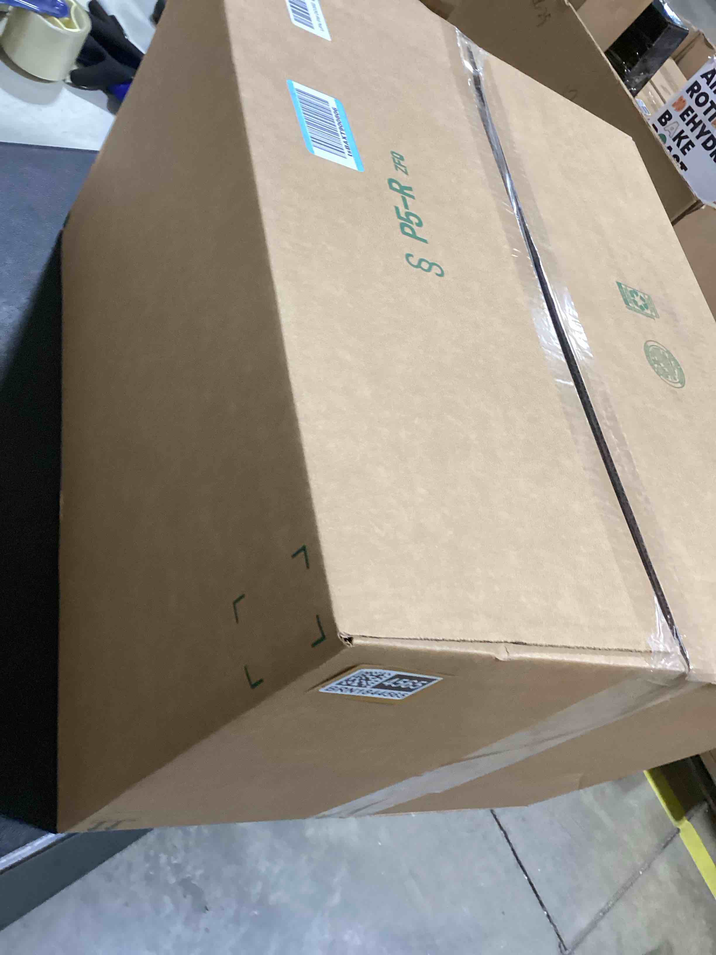 https://s3.amazonaws.com/lotting-images-prod/bidfta/BRN1844565_1745241742478.jpeg