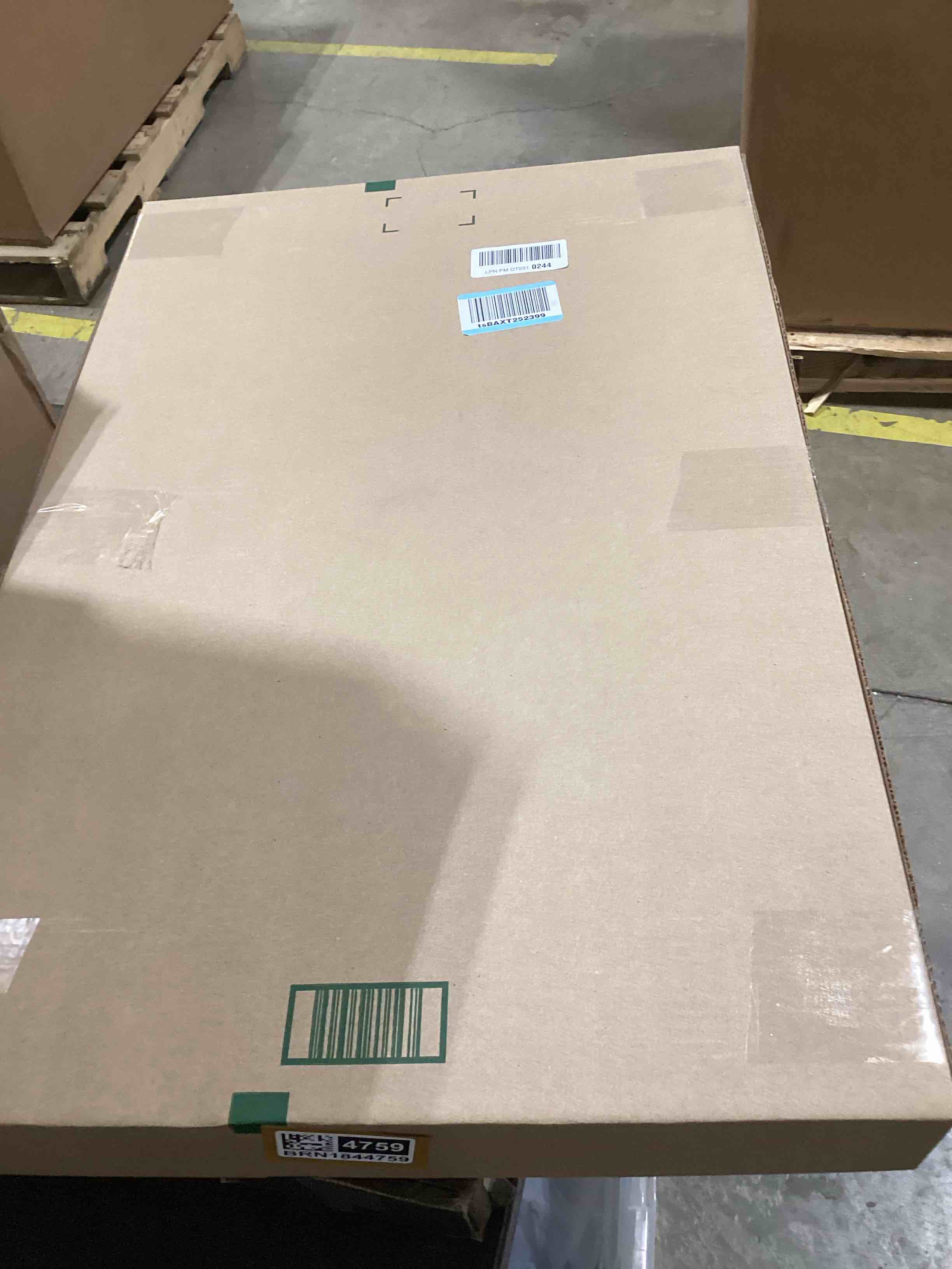 https://s3.amazonaws.com/lotting-images-prod/bidfta/BRN1844759_1745409595077.jpeg