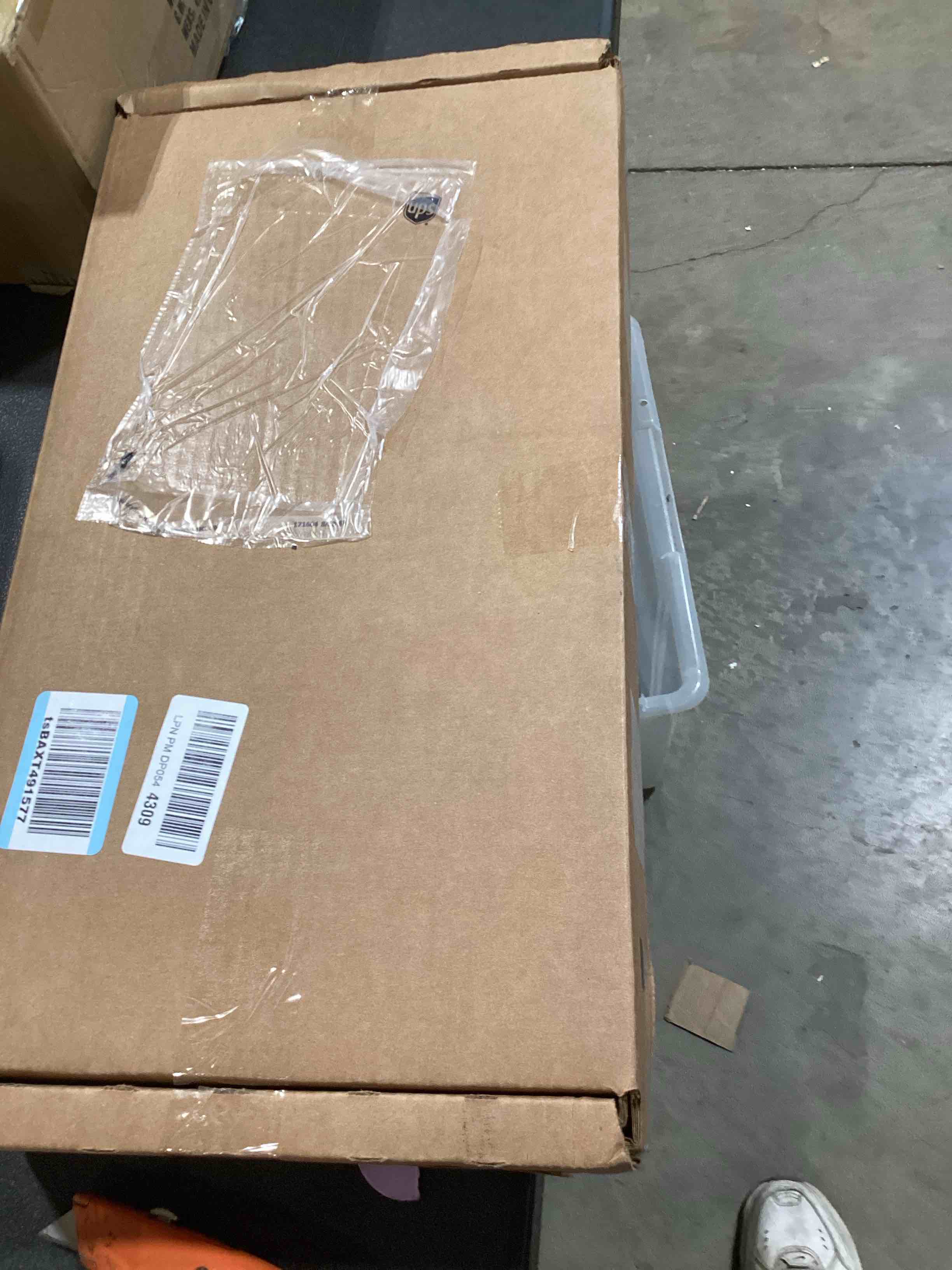 https://s3.amazonaws.com/lotting-images-prod/bidfta/BRN1844785_1745413205227.jpeg