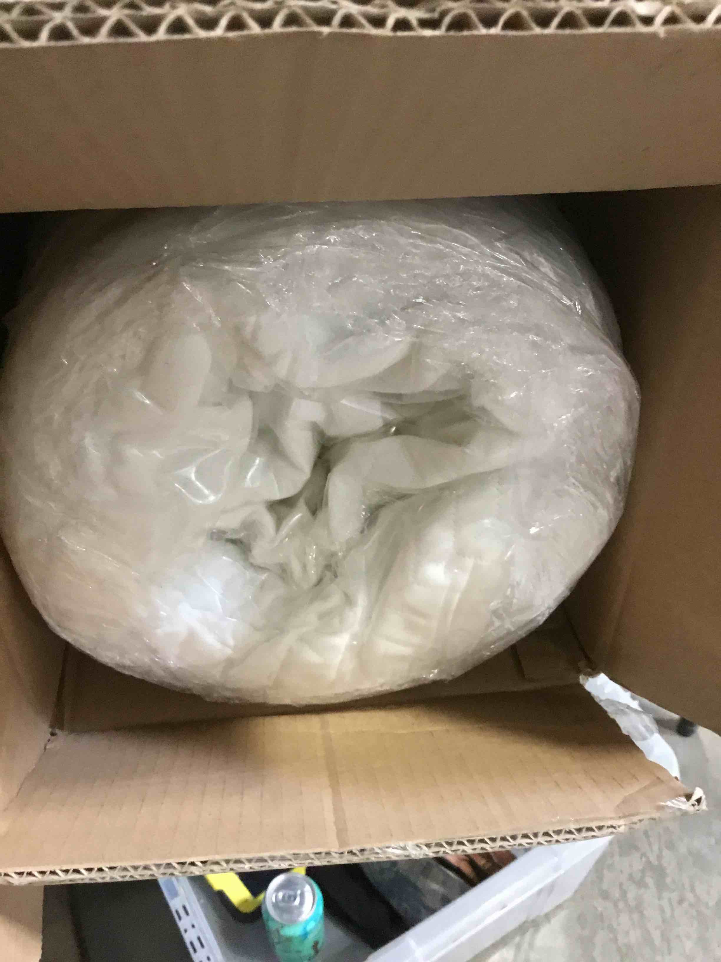https://s3.amazonaws.com/lotting-images-prod/bidfta/BRN1844971_1745515050530.jpeg