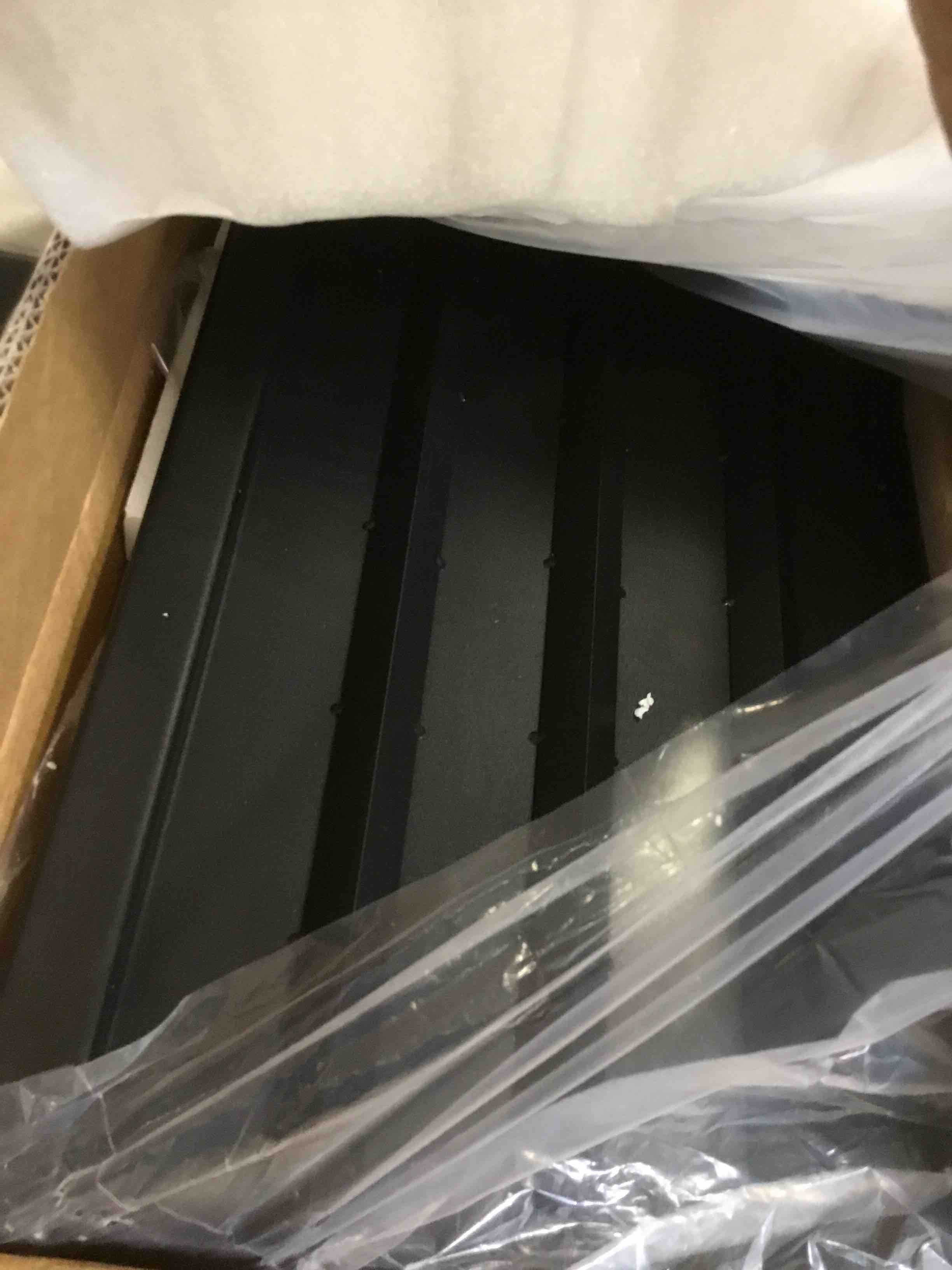 https://s3.amazonaws.com/lotting-images-prod/bidfta/BRN1844986_1745521168204.jpeg