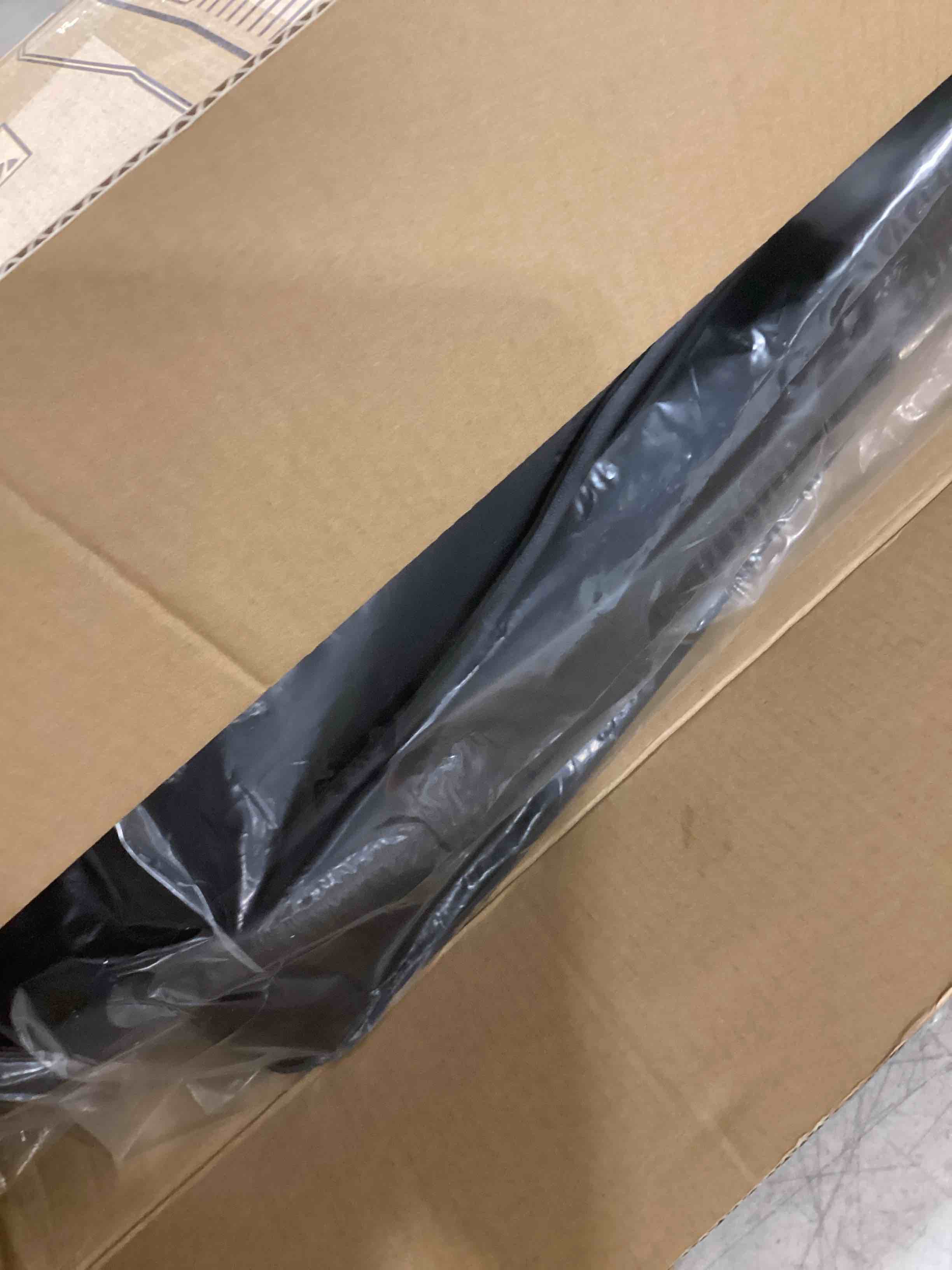 https://s3.amazonaws.com/lotting-images-prod/bidfta/BRN1845908_1747160601811.jpeg