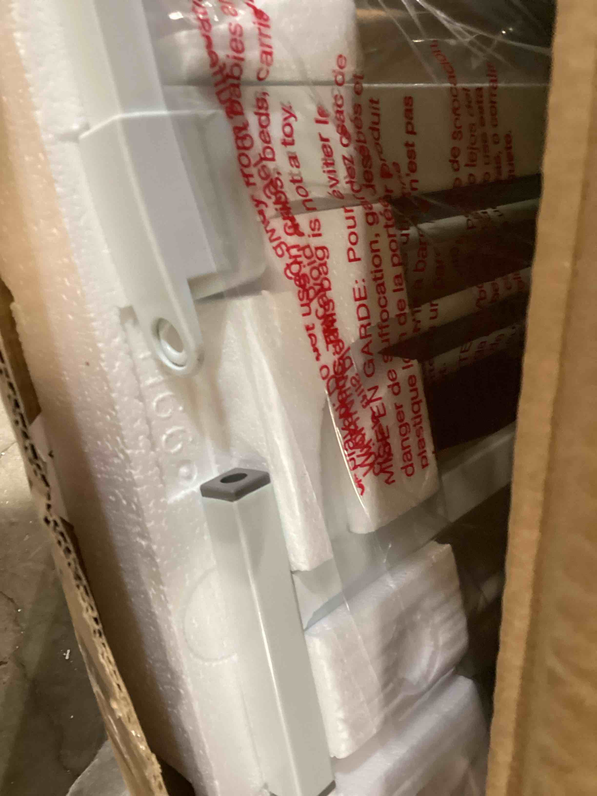 https://s3.amazonaws.com/lotting-images-prod/bidfta/BRN1845984_1747231931935.jpeg