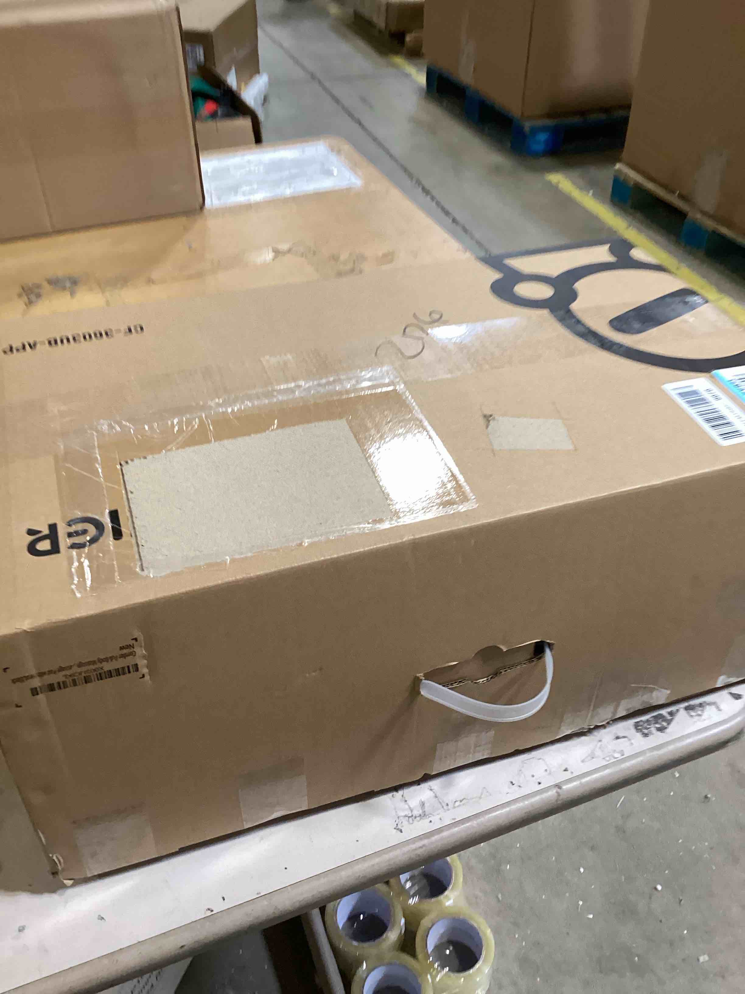 https://s3.amazonaws.com/lotting-images-prod/bidfta/BRN1846330_1745348046806.jpeg