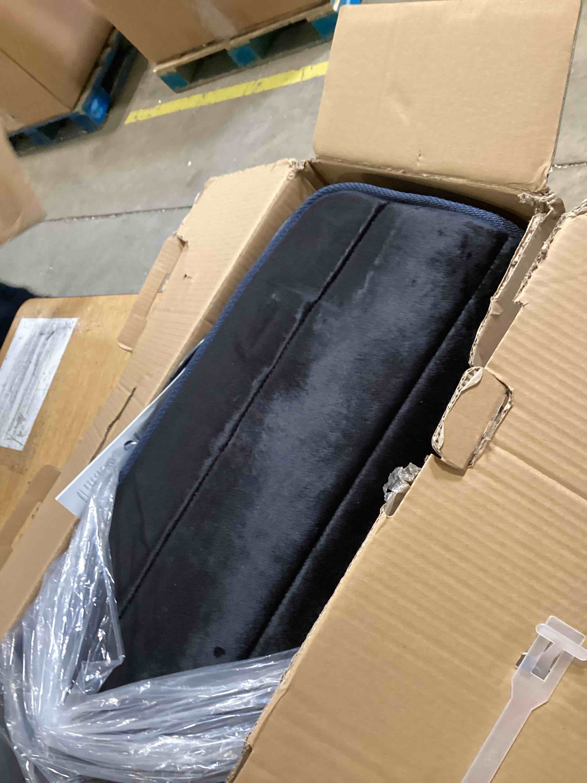 https://s3.amazonaws.com/lotting-images-prod/bidfta/BRN1846330_1745348100903.jpeg