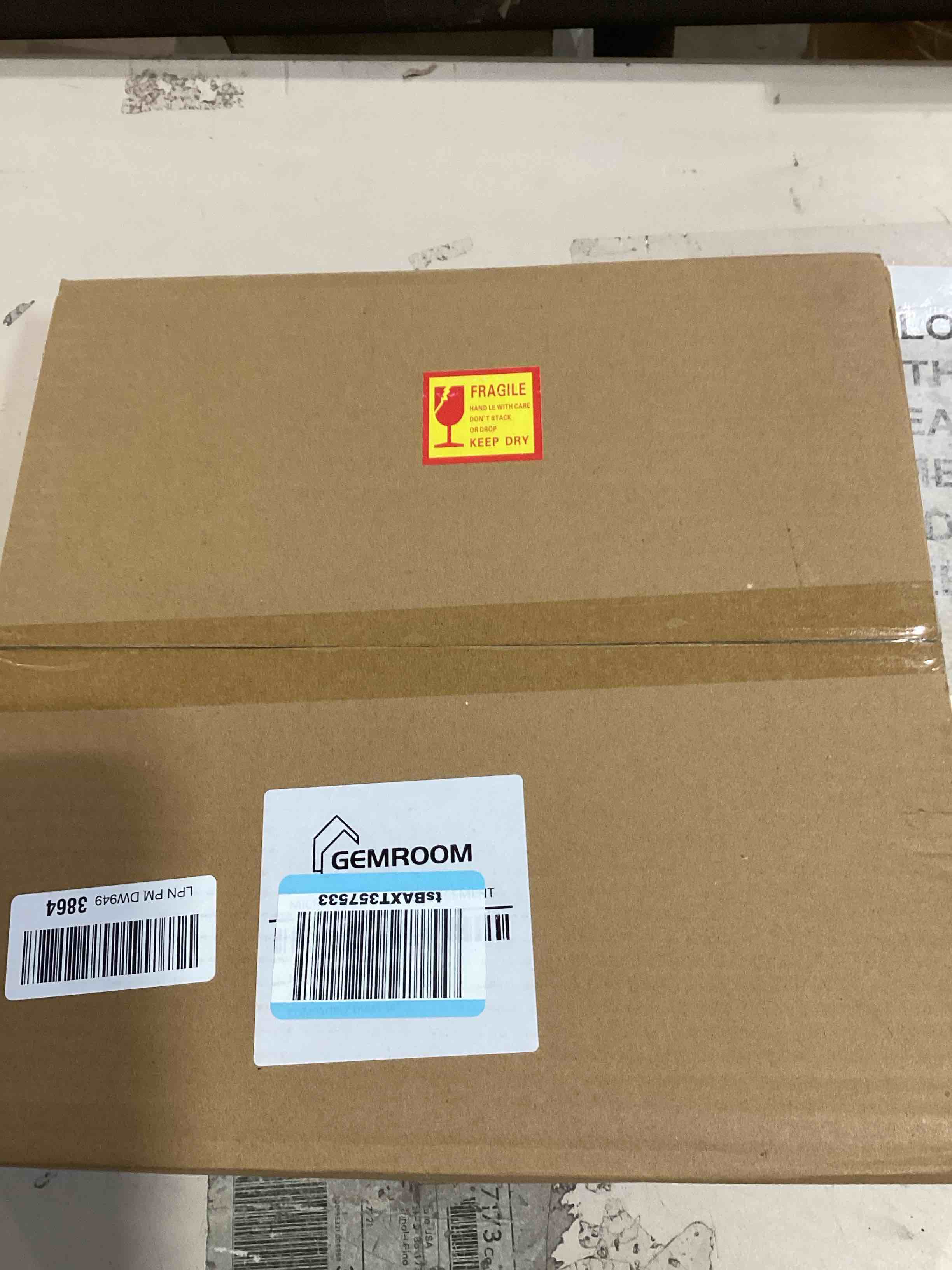 https://s3.amazonaws.com/lotting-images-prod/bidfta/BRN1846783_1745593681047.jpeg