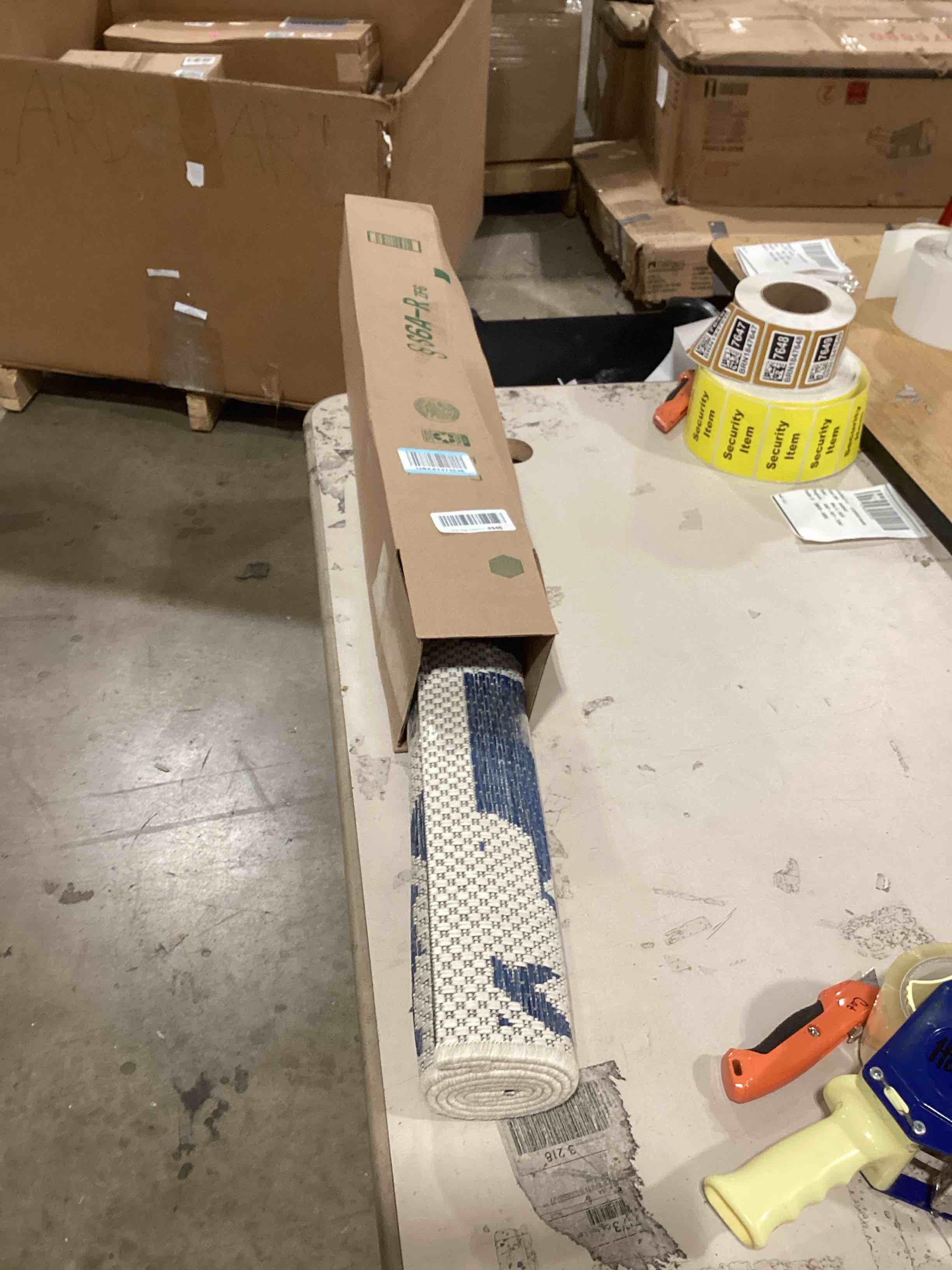 https://s3.amazonaws.com/lotting-images-prod/bidfta/BRN1847645_1746280486571.jpeg