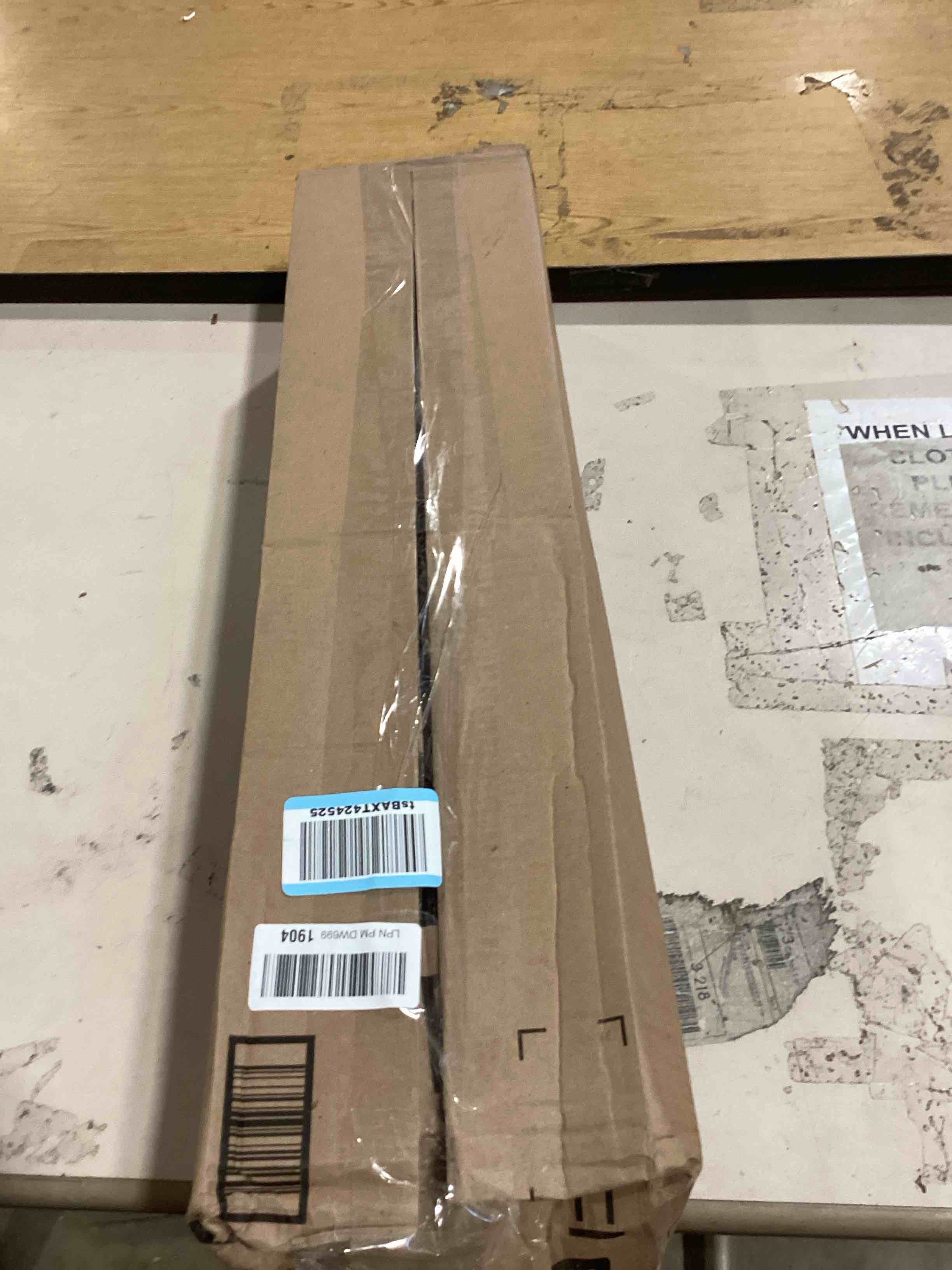 https://s3.amazonaws.com/lotting-images-prod/bidfta/BRN1847713_1746444856490.jpeg