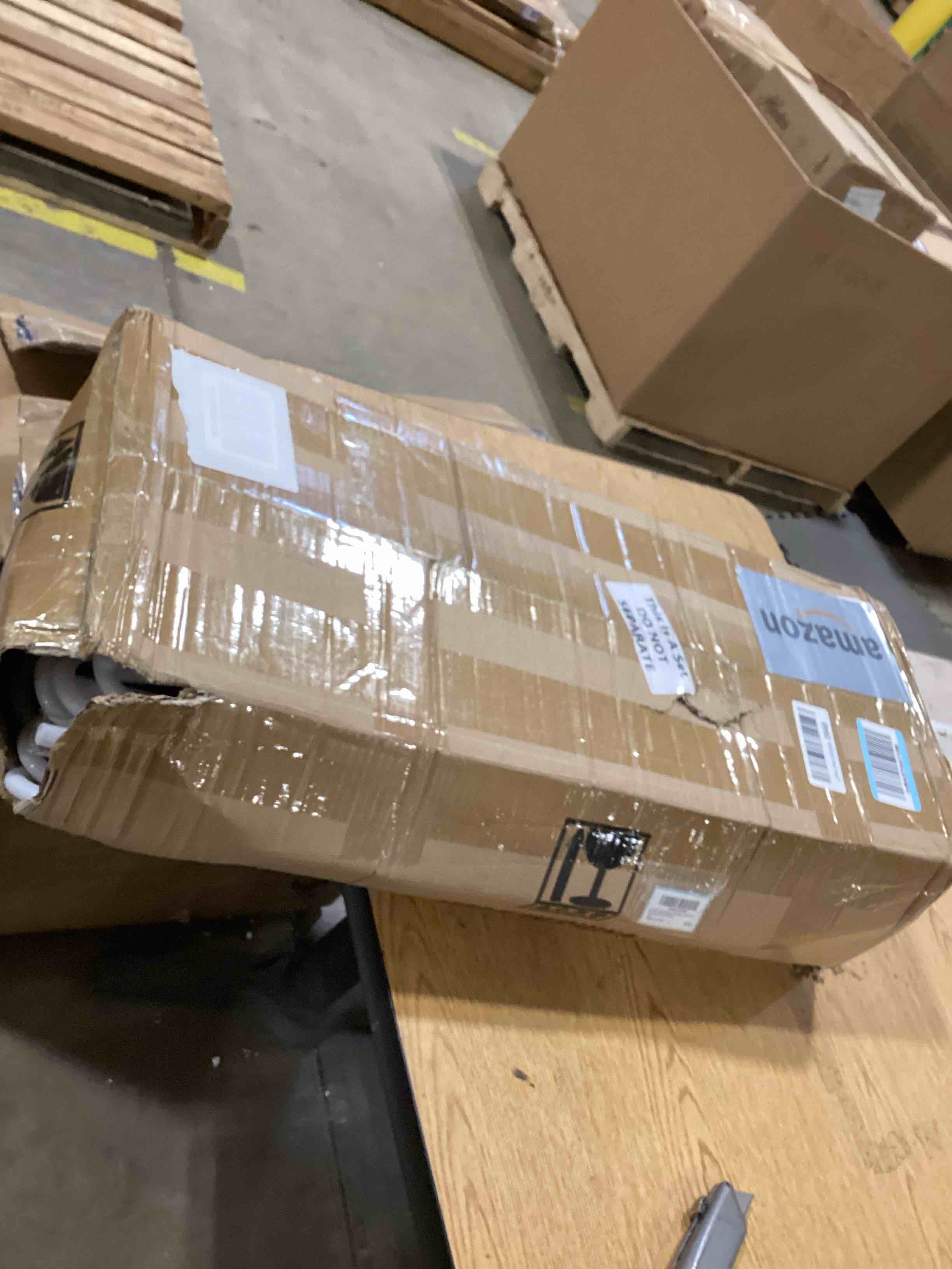 https://s3.amazonaws.com/lotting-images-prod/bidfta/BRN1847829_1746533243557.jpeg