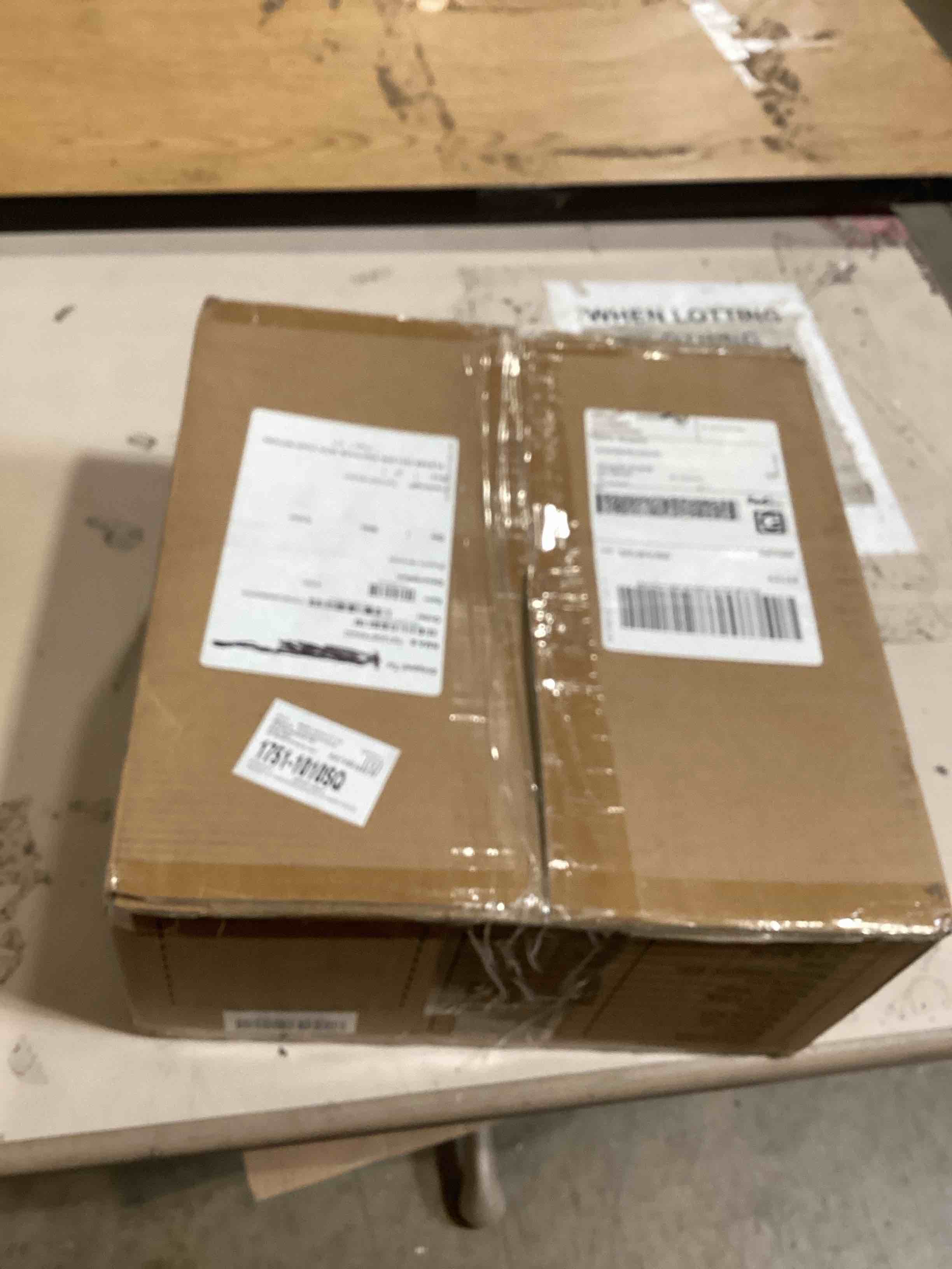 https://s3.amazonaws.com/lotting-images-prod/bidfta/BRN1848026_1746631771691.jpeg