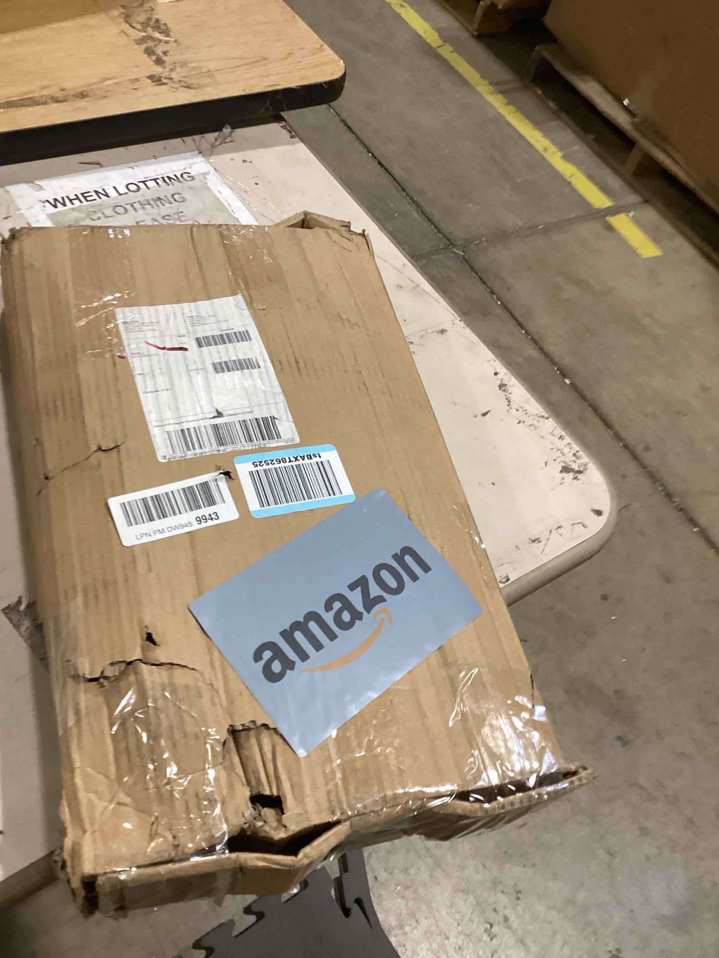 https://s3.amazonaws.com/lotting-images-prod/bidfta/BRN1848140_1746706550892.jpeg