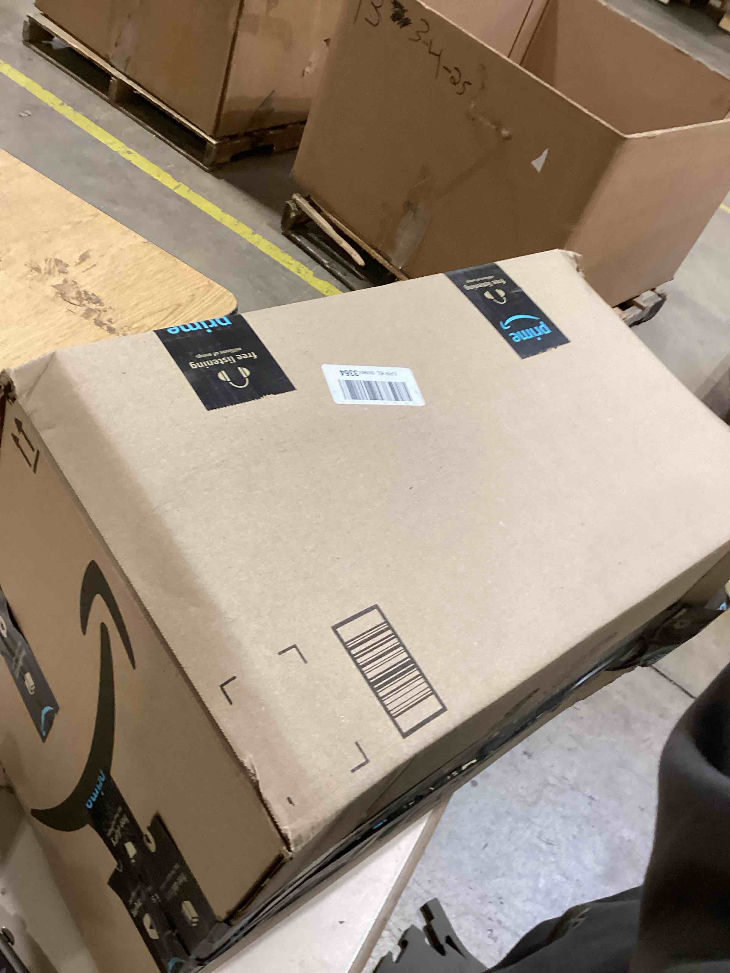 https://s3.amazonaws.com/lotting-images-prod/bidfta/BRN1848236_1746714652826.jpeg