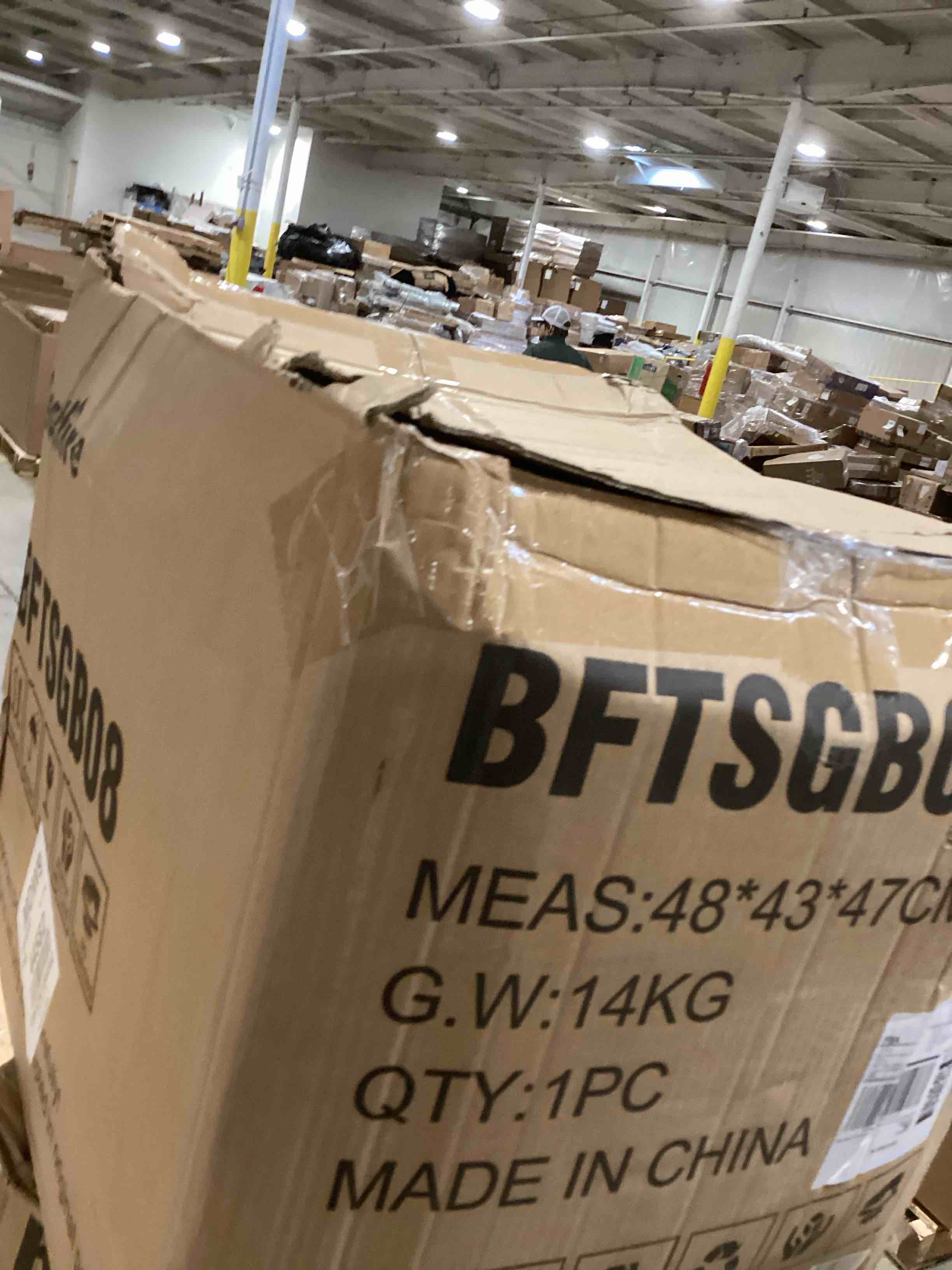 https://s3.amazonaws.com/lotting-images-prod/bidfta/BRN1848410_1746790675131.jpeg
