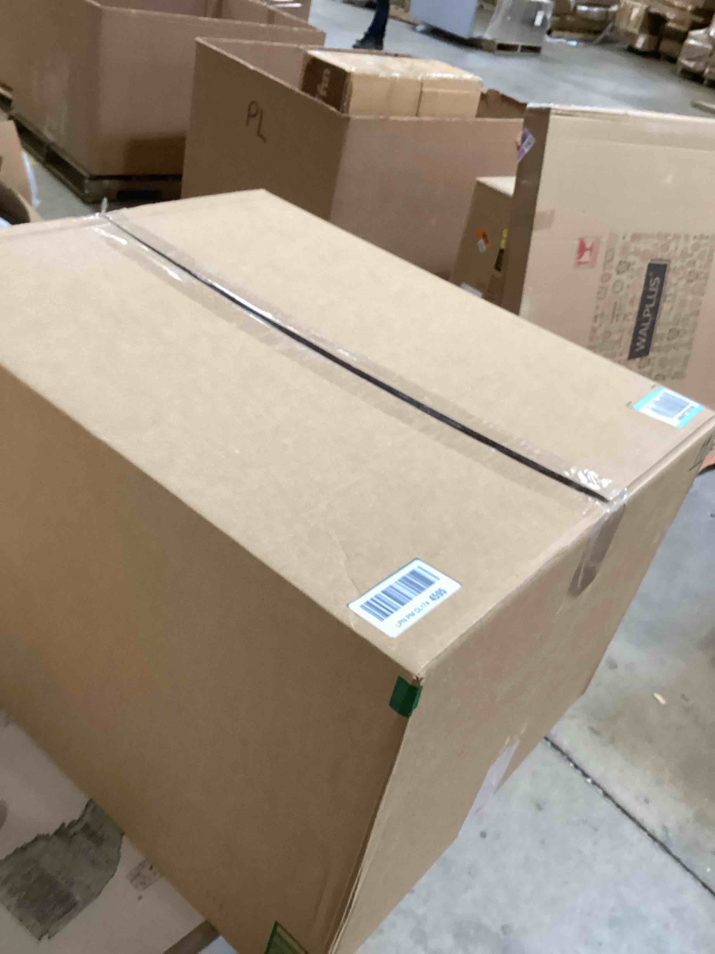 https://s3.amazonaws.com/lotting-images-prod/bidfta/BRN1848468_1746802646349.jpeg
