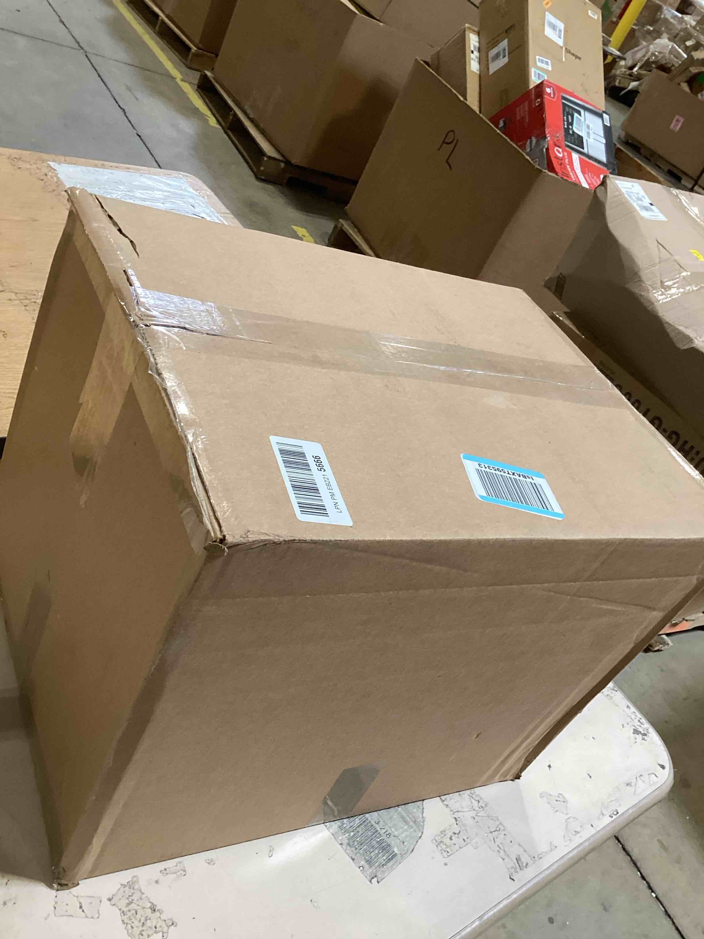 https://s3.amazonaws.com/lotting-images-prod/bidfta/BRN1848515_1746809914719.jpeg