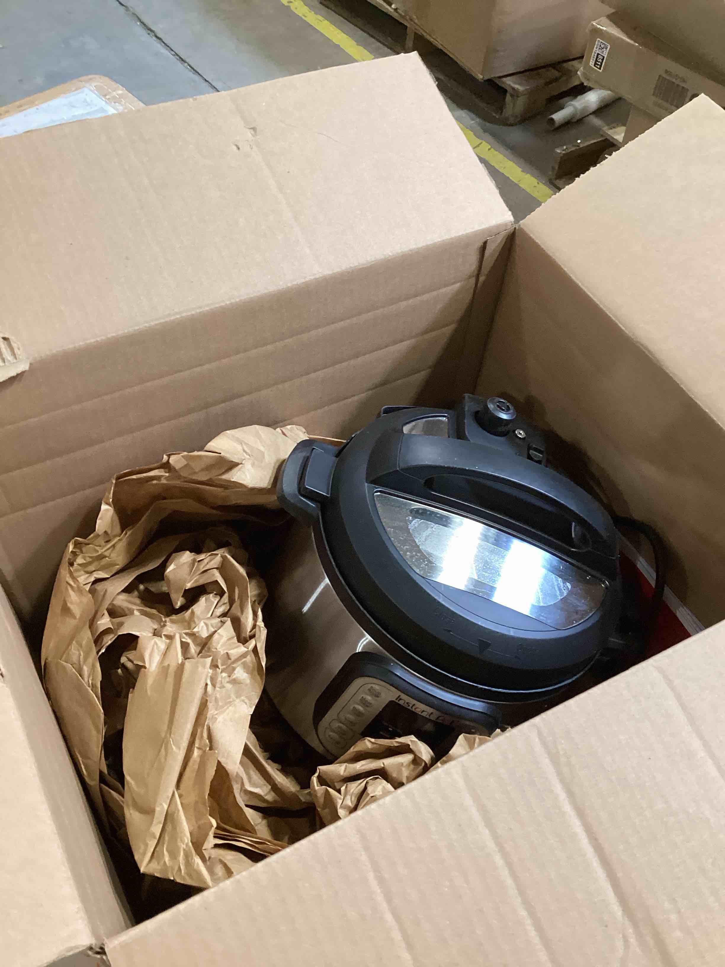 https://s3.amazonaws.com/lotting-images-prod/bidfta/BRN1848515_1746809935709.jpeg