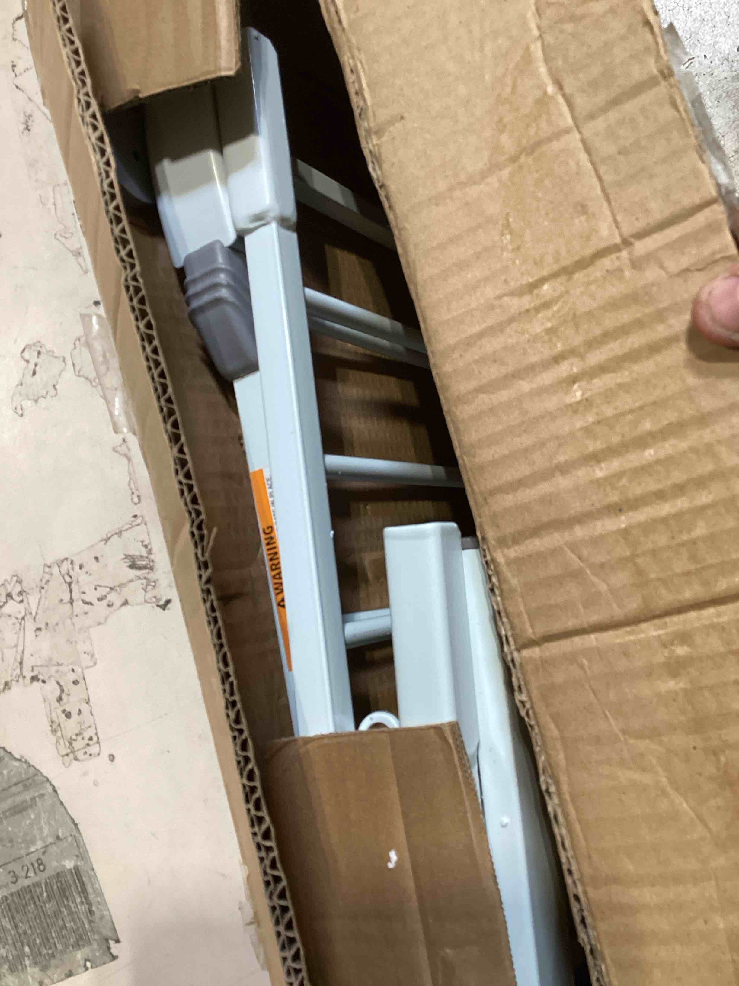 https://s3.amazonaws.com/lotting-images-prod/bidfta/BRN1848535_1746812304299.jpeg