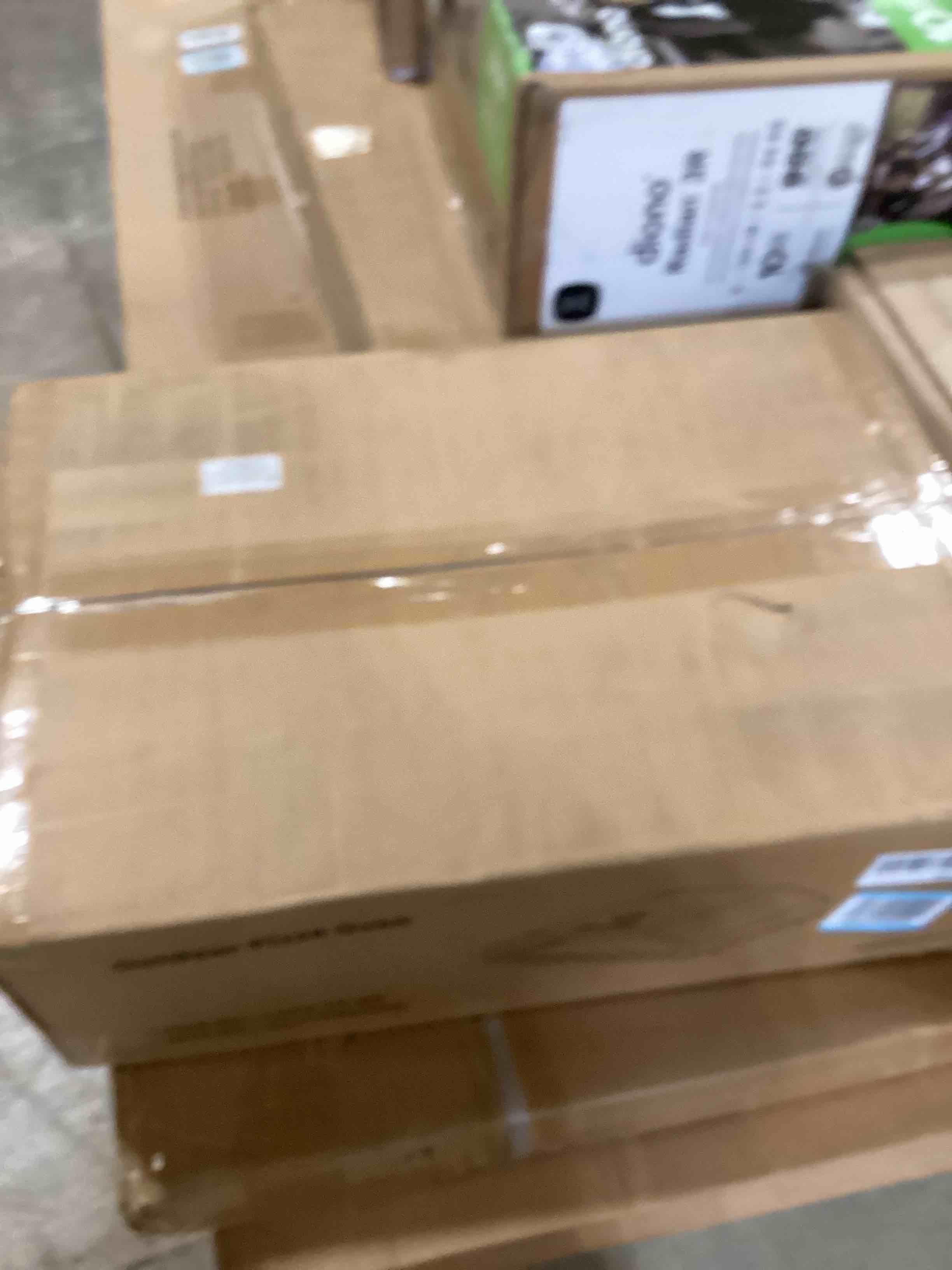 https://s3.amazonaws.com/lotting-images-prod/bidfta/BRN1848555_1746815081225.jpeg