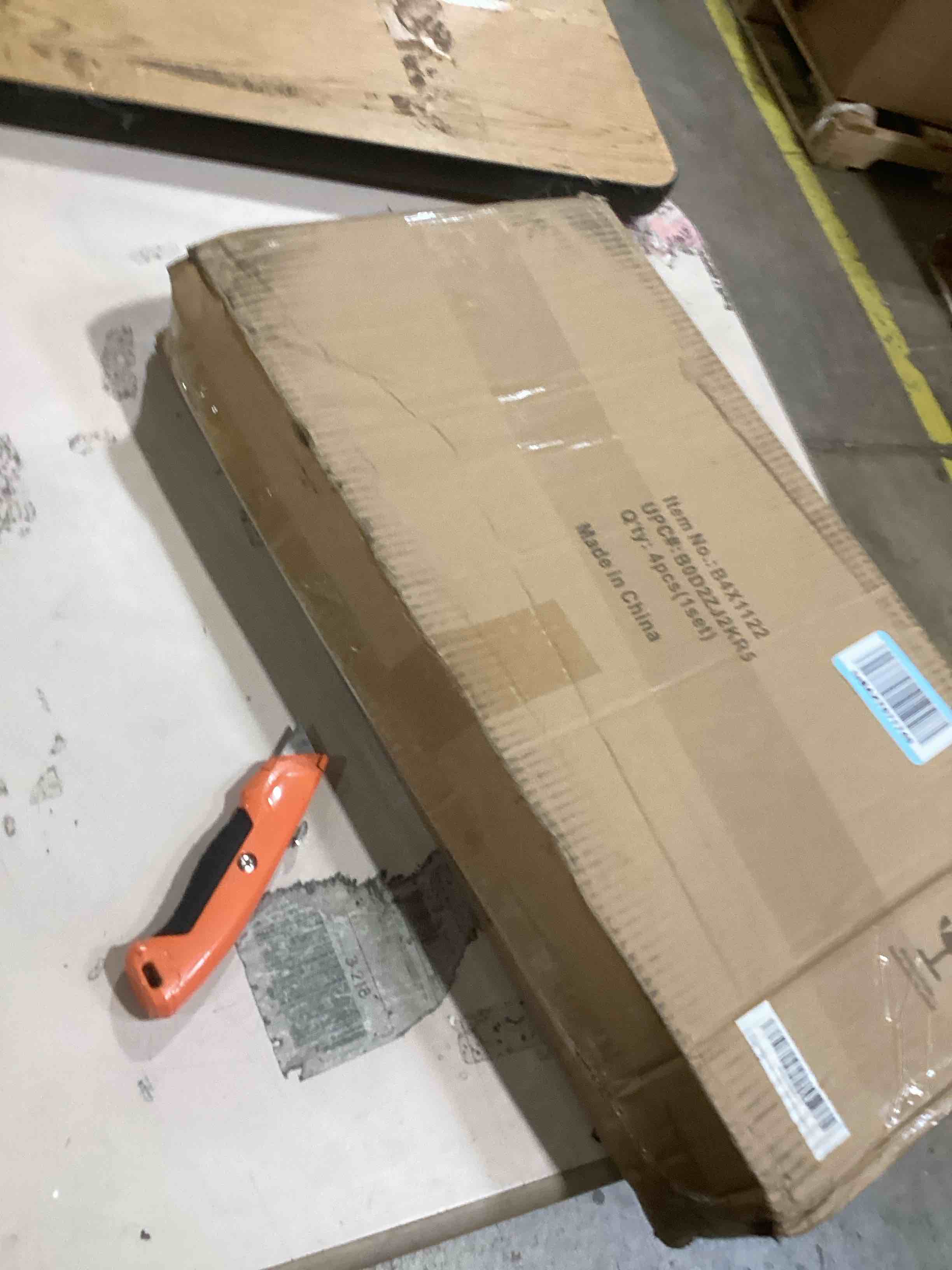https://s3.amazonaws.com/lotting-images-prod/bidfta/BRN1848650_1747053145377.jpeg