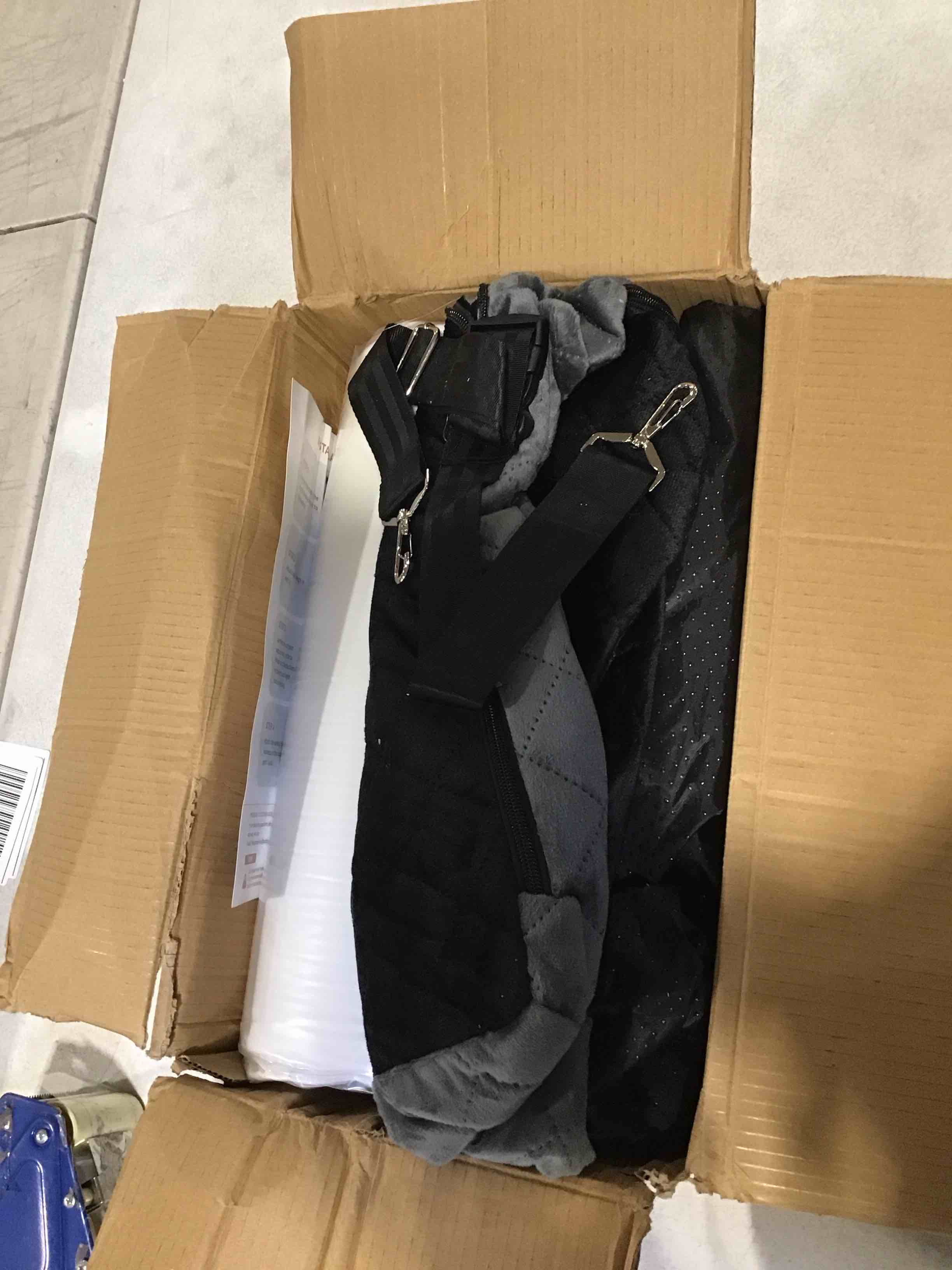 https://s3.amazonaws.com/lotting-images-prod/bidfta/BRN1849240_1745436071779.jpeg