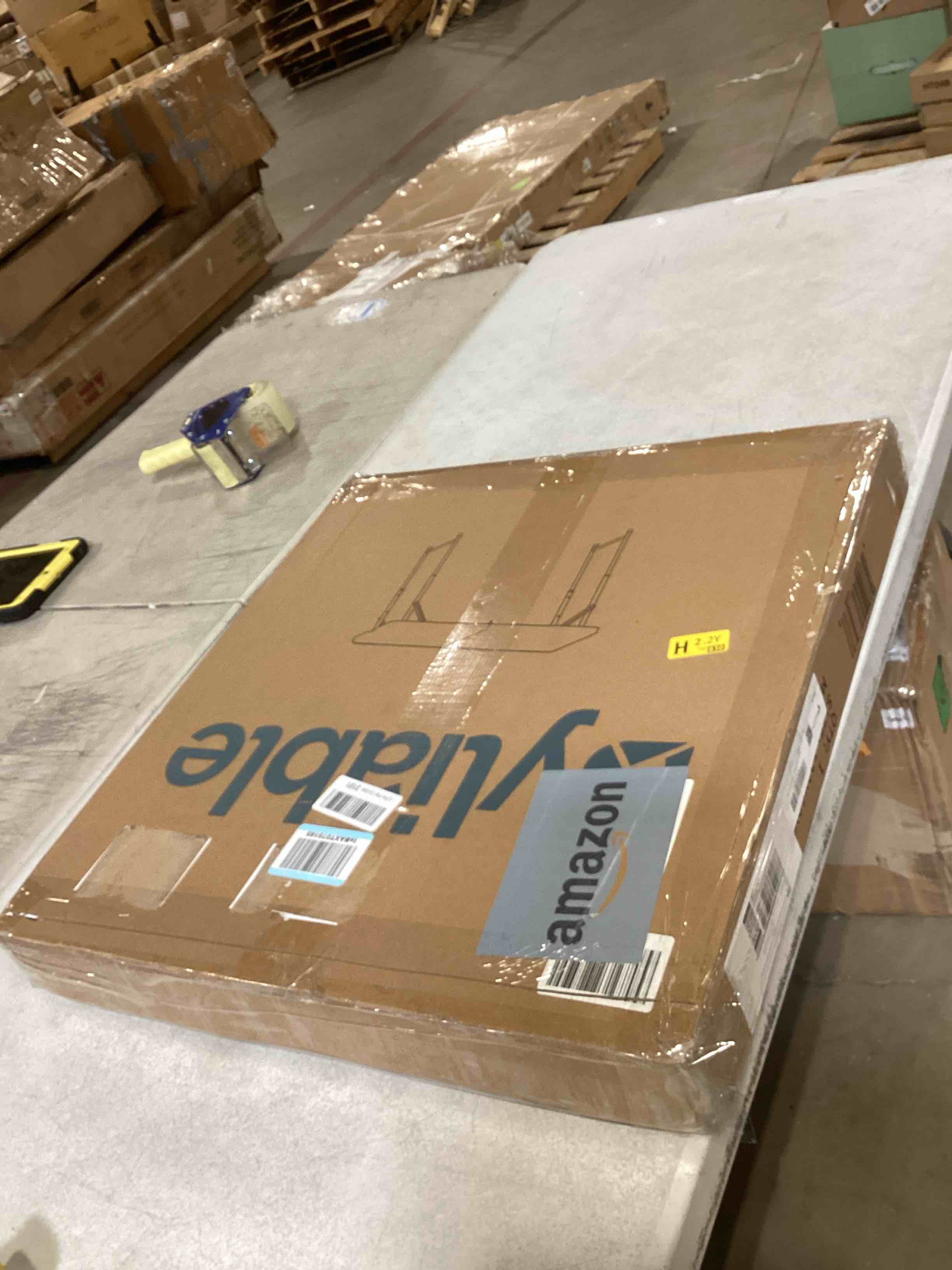 https://s3.amazonaws.com/lotting-images-prod/bidfta/BRN1849627_1746029713514.jpeg