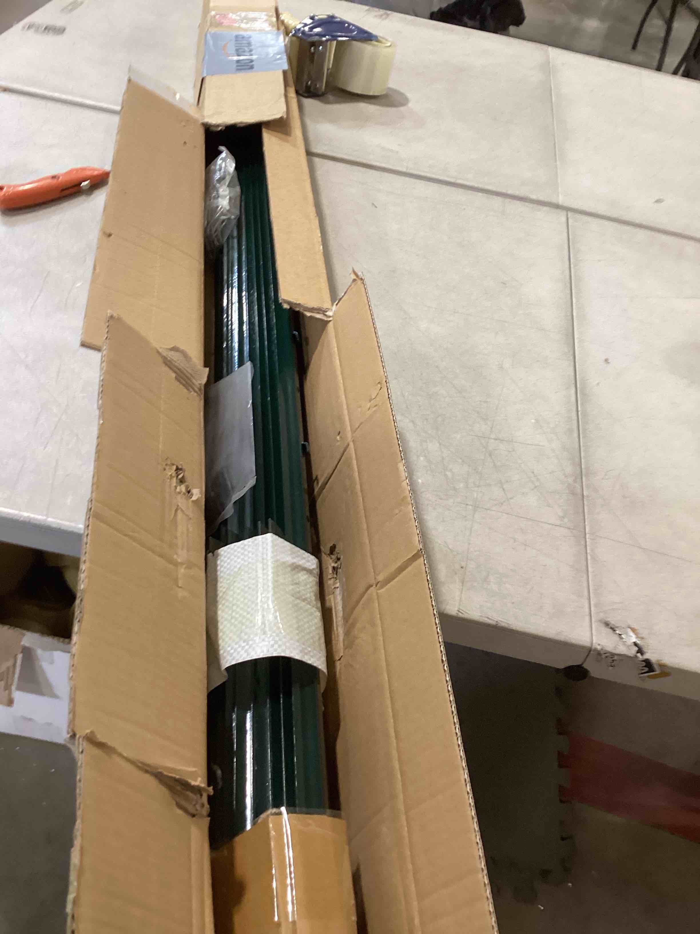 https://s3.amazonaws.com/lotting-images-prod/bidfta/BRN1850014_1746463369653.jpeg