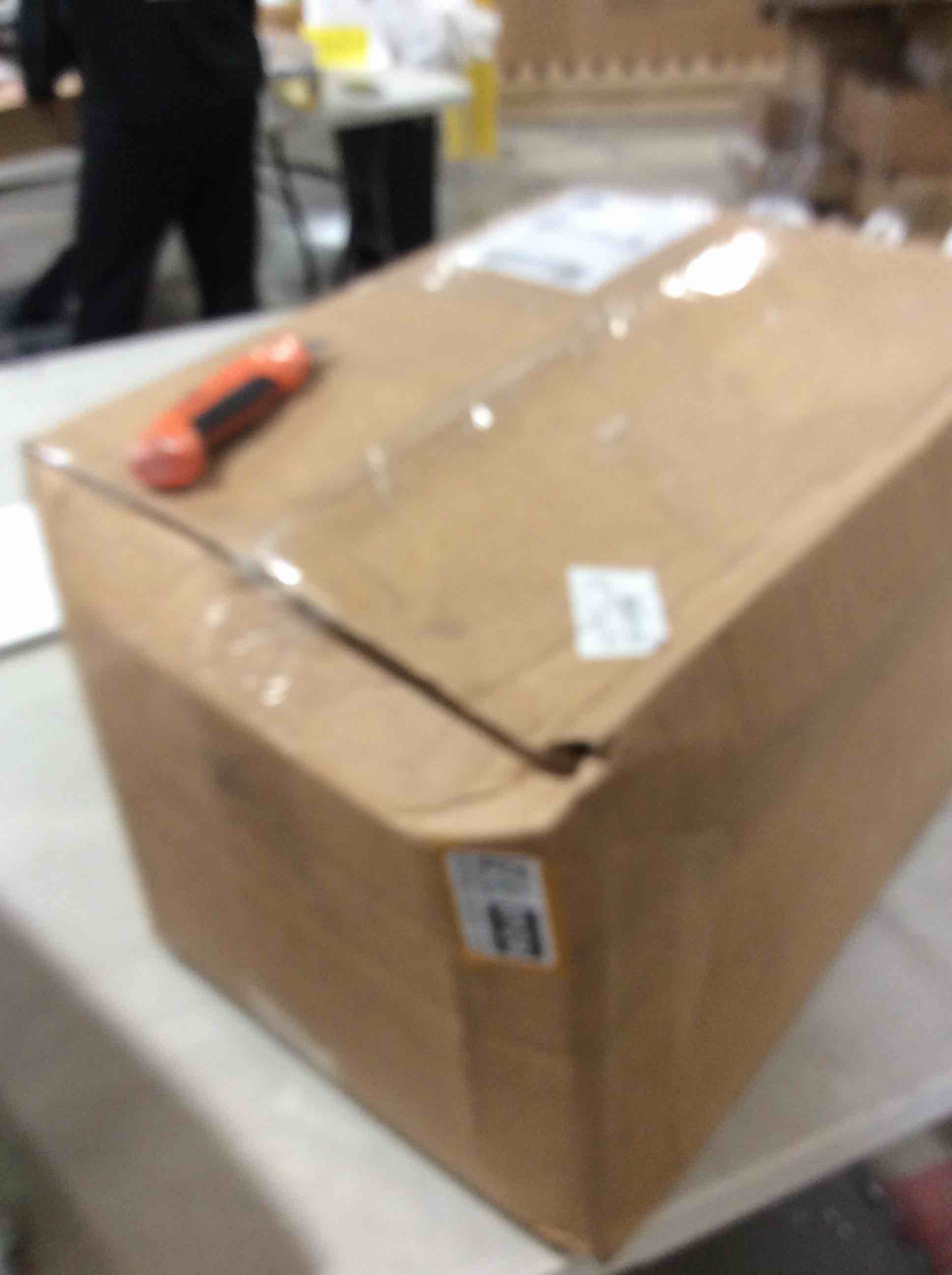 https://s3.amazonaws.com/lotting-images-prod/bidfta/BRN1850124_1746631229915.jpeg