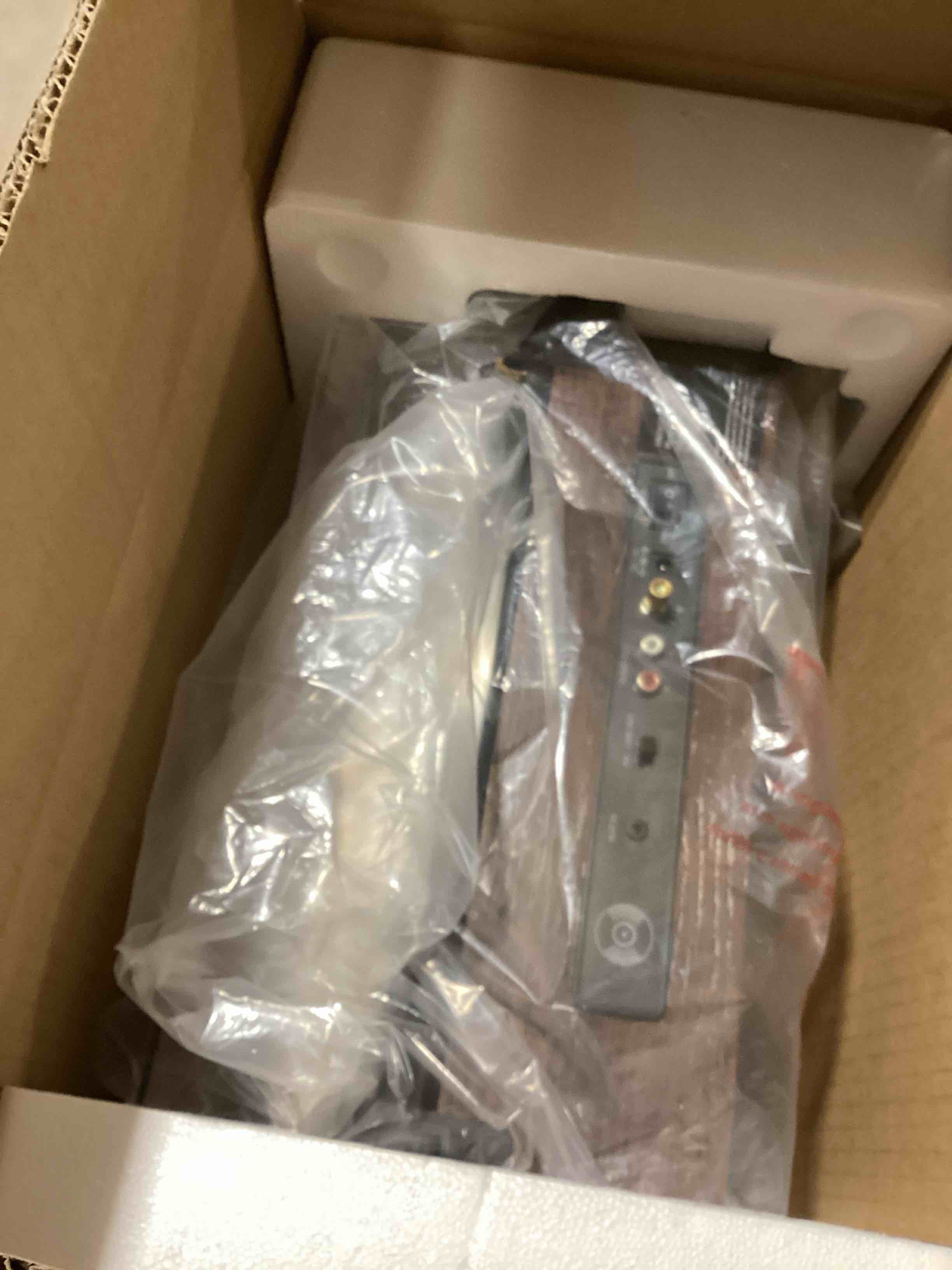 https://s3.amazonaws.com/lotting-images-prod/bidfta/BRN1850314_1746710703195.jpeg