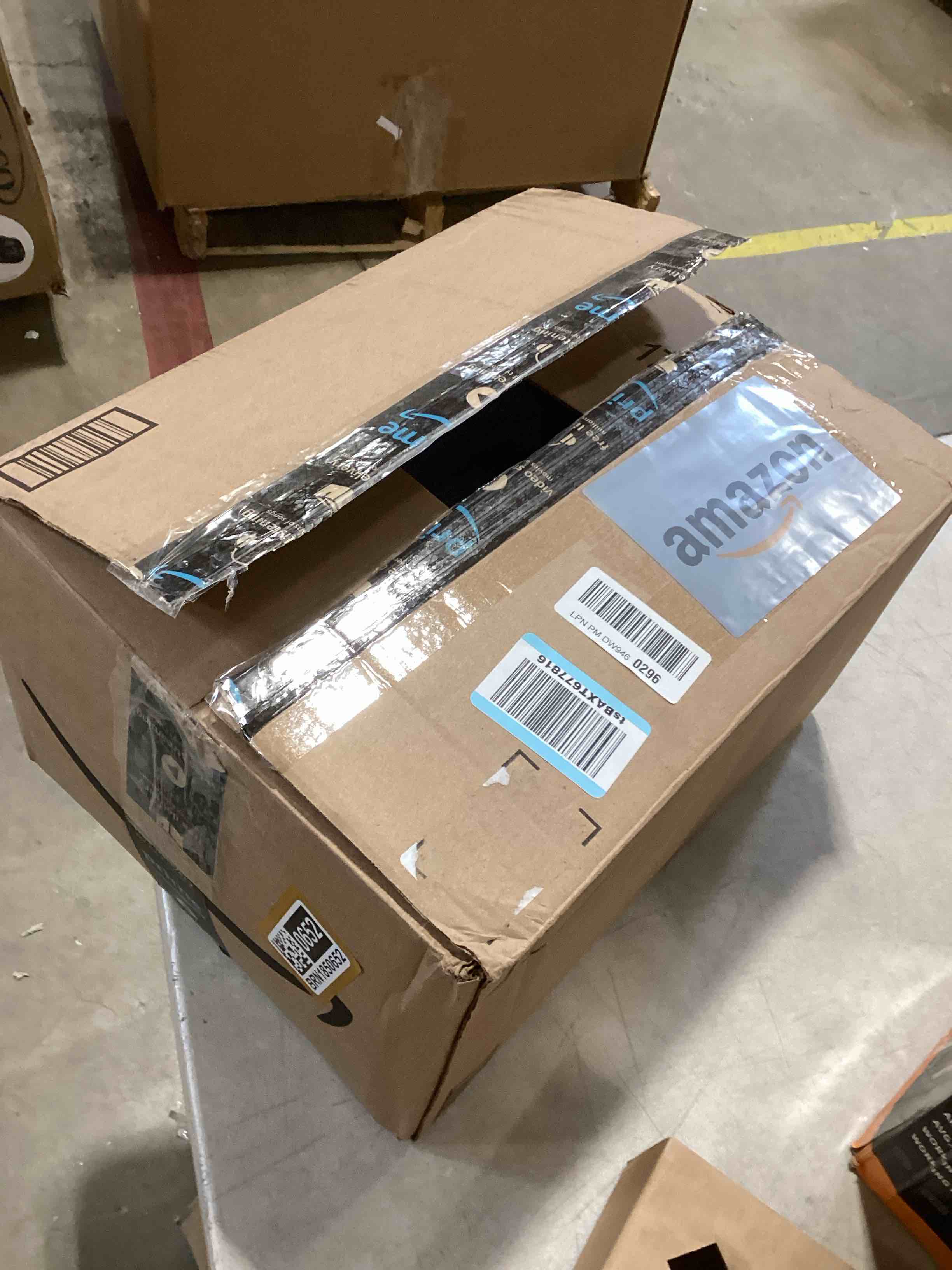 https://s3.amazonaws.com/lotting-images-prod/bidfta/BRN1850652_1746810995256.jpeg
