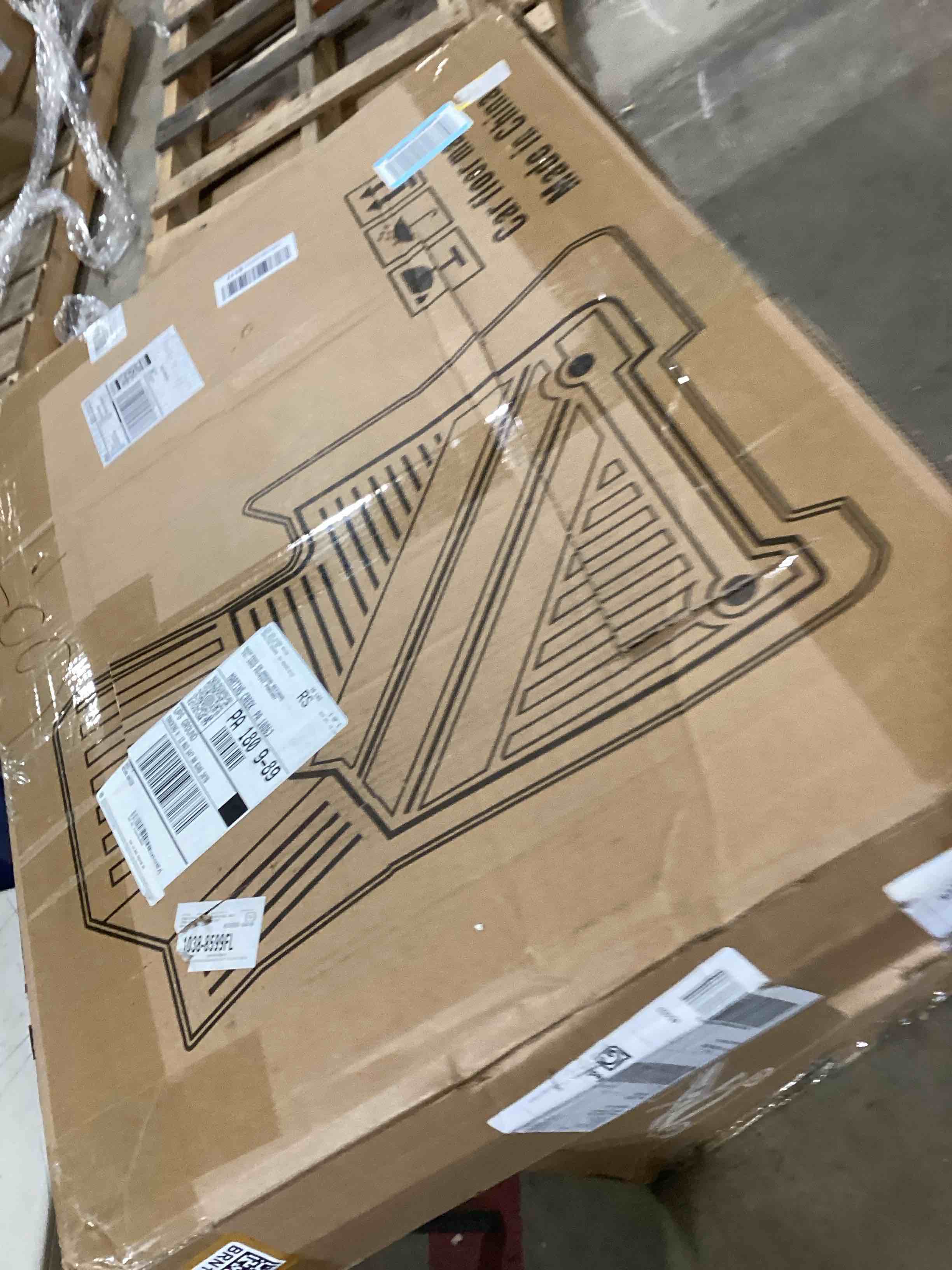 https://s3.amazonaws.com/lotting-images-prod/bidfta/BRN1850698_1746815141090.jpeg