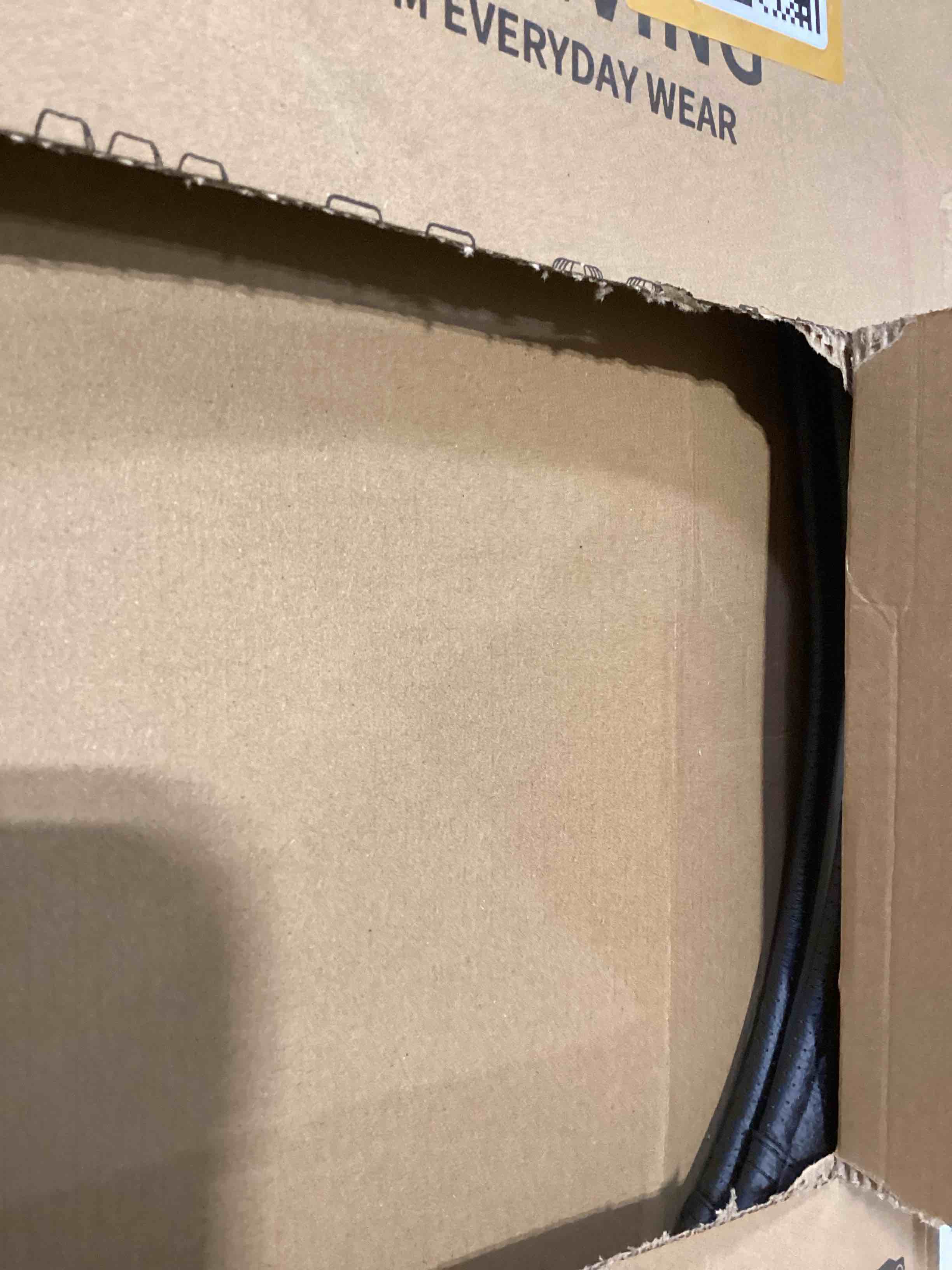 https://s3.amazonaws.com/lotting-images-prod/bidfta/BRN1850724_1746817805823.jpeg