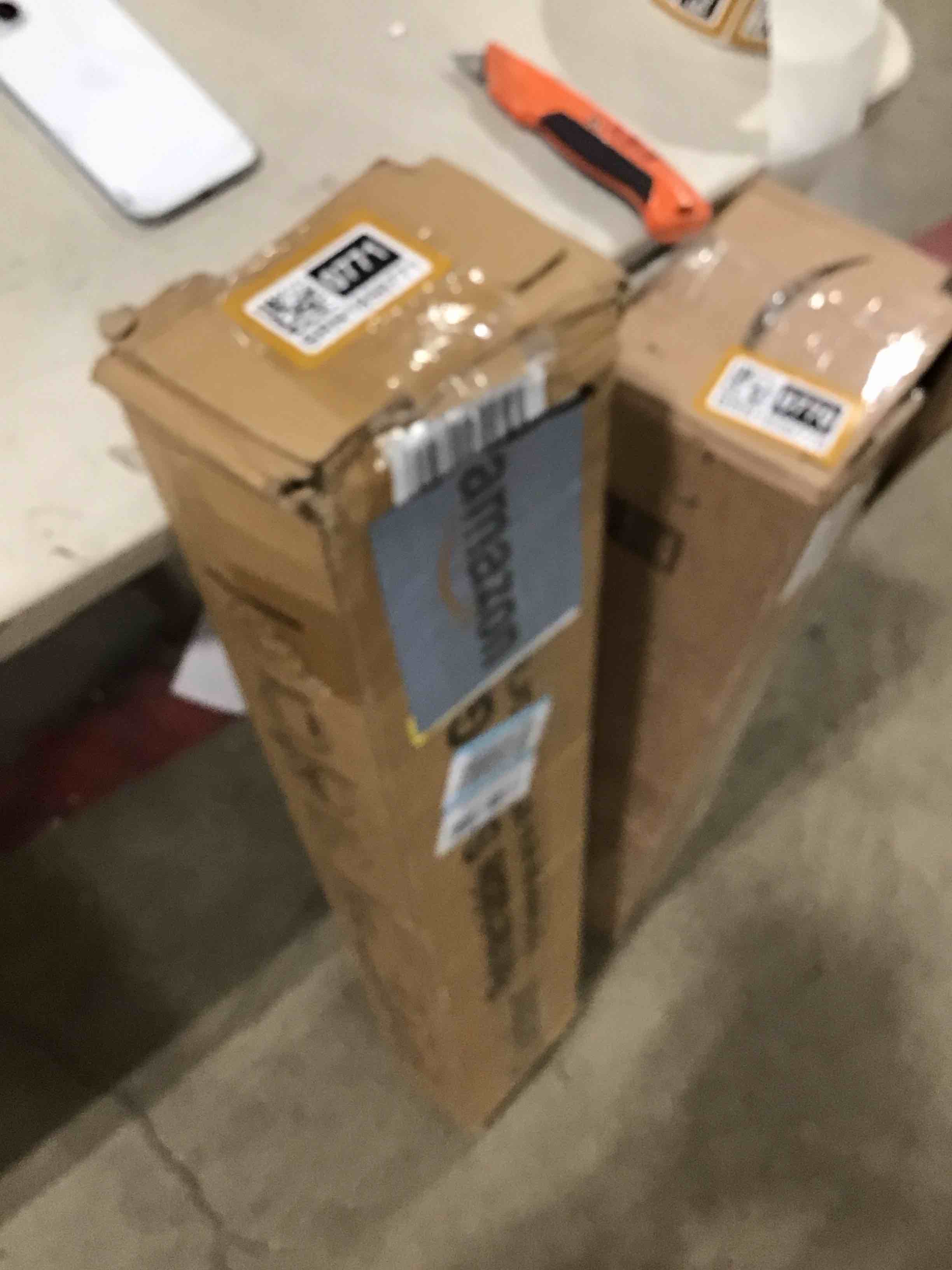 https://s3.amazonaws.com/lotting-images-prod/bidfta/BRN1850771_1747049546853.jpeg