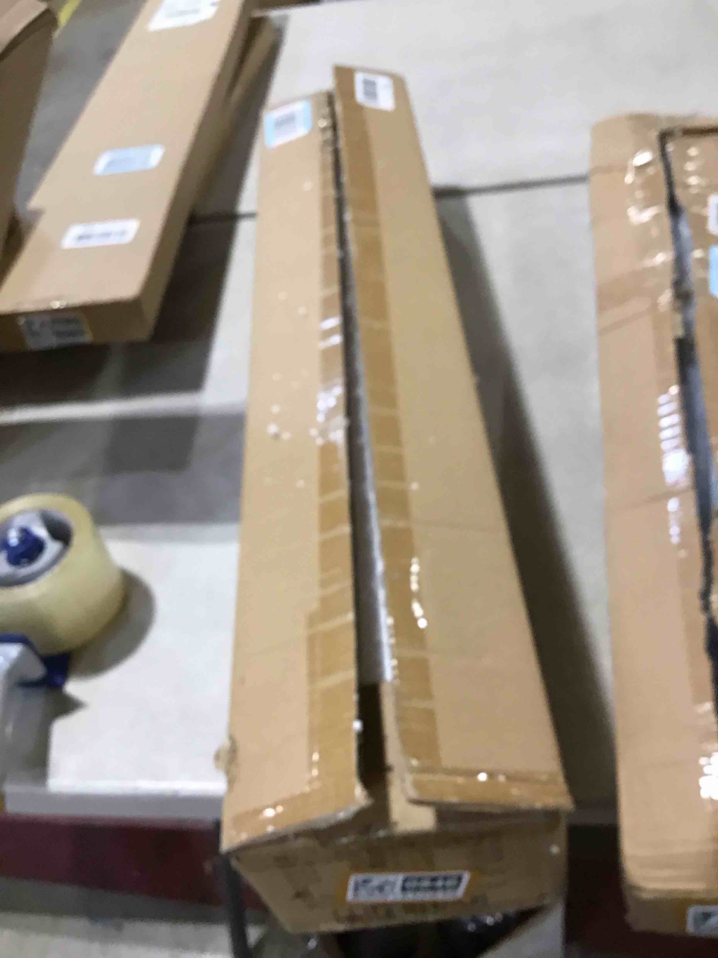 https://s3.amazonaws.com/lotting-images-prod/bidfta/BRN1850846_1747057996611.jpeg