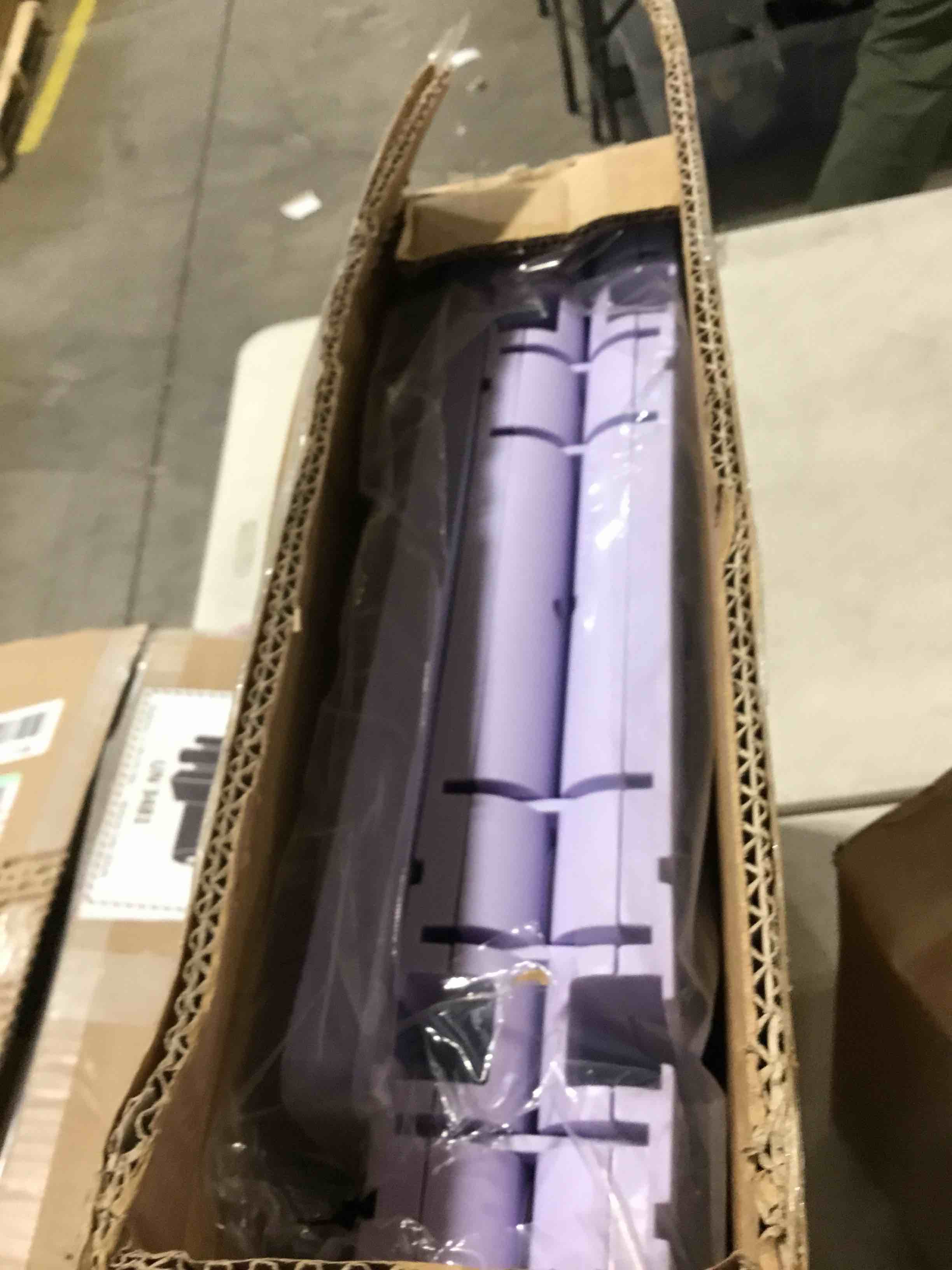 https://s3.amazonaws.com/lotting-images-prod/bidfta/BRN1851052_1747156009793.jpeg