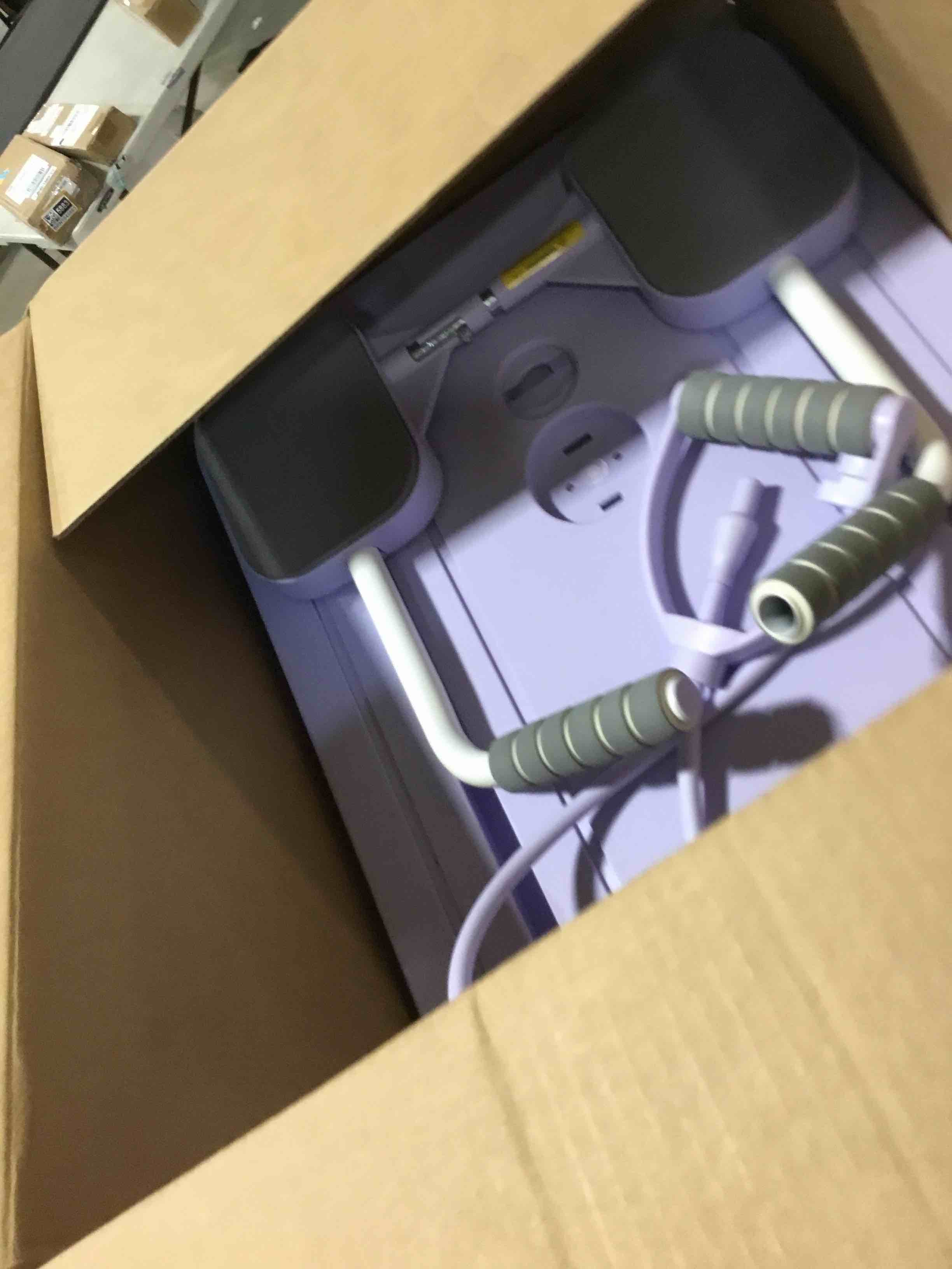https://s3.amazonaws.com/lotting-images-prod/bidfta/BRN1851064_1747156311904.jpeg