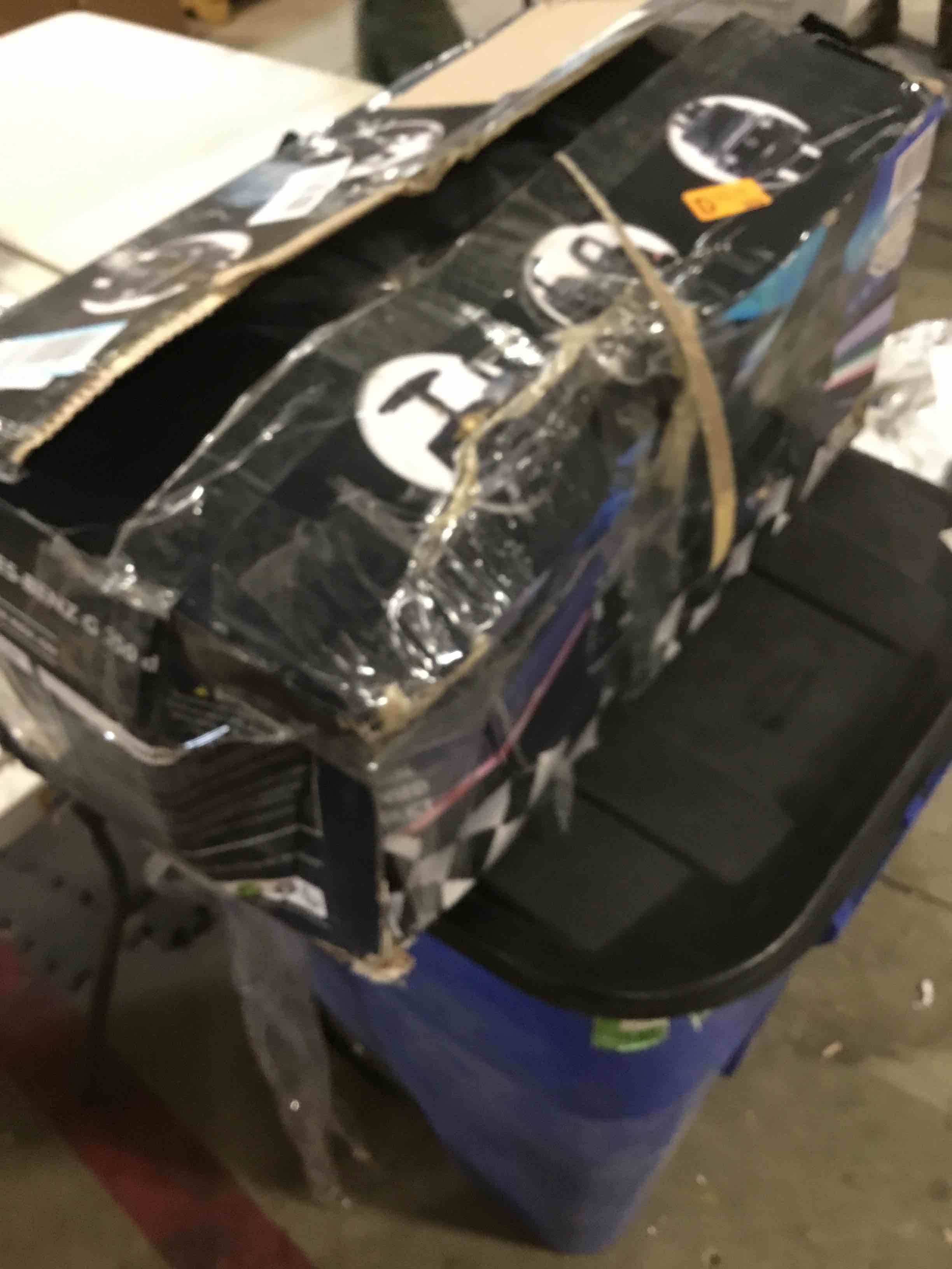 https://s3.amazonaws.com/lotting-images-prod/bidfta/BRN1851276_1747231292980.jpeg