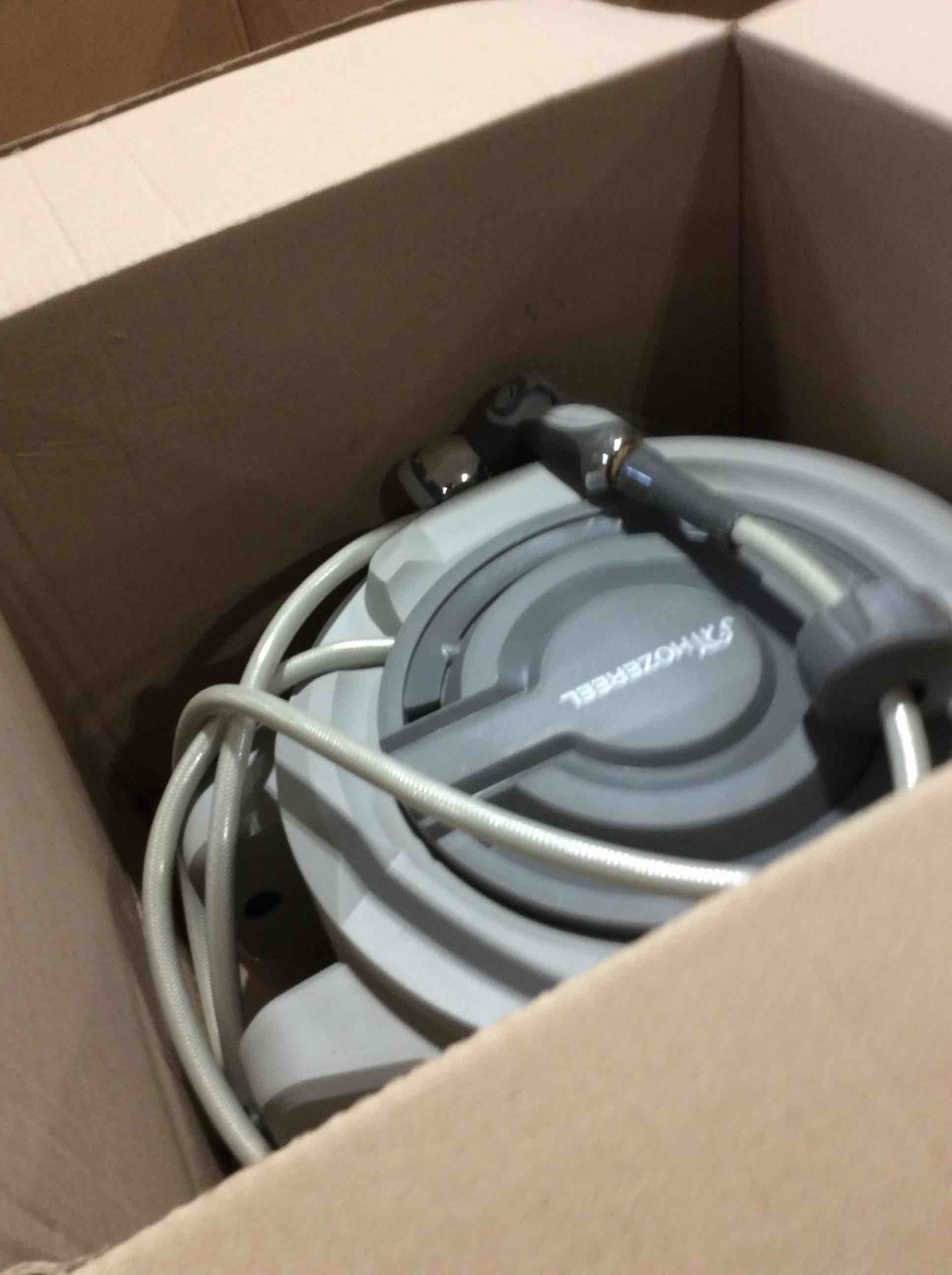 https://s3.amazonaws.com/lotting-images-prod/bidfta/BRN1851410_1747243886736.jpeg