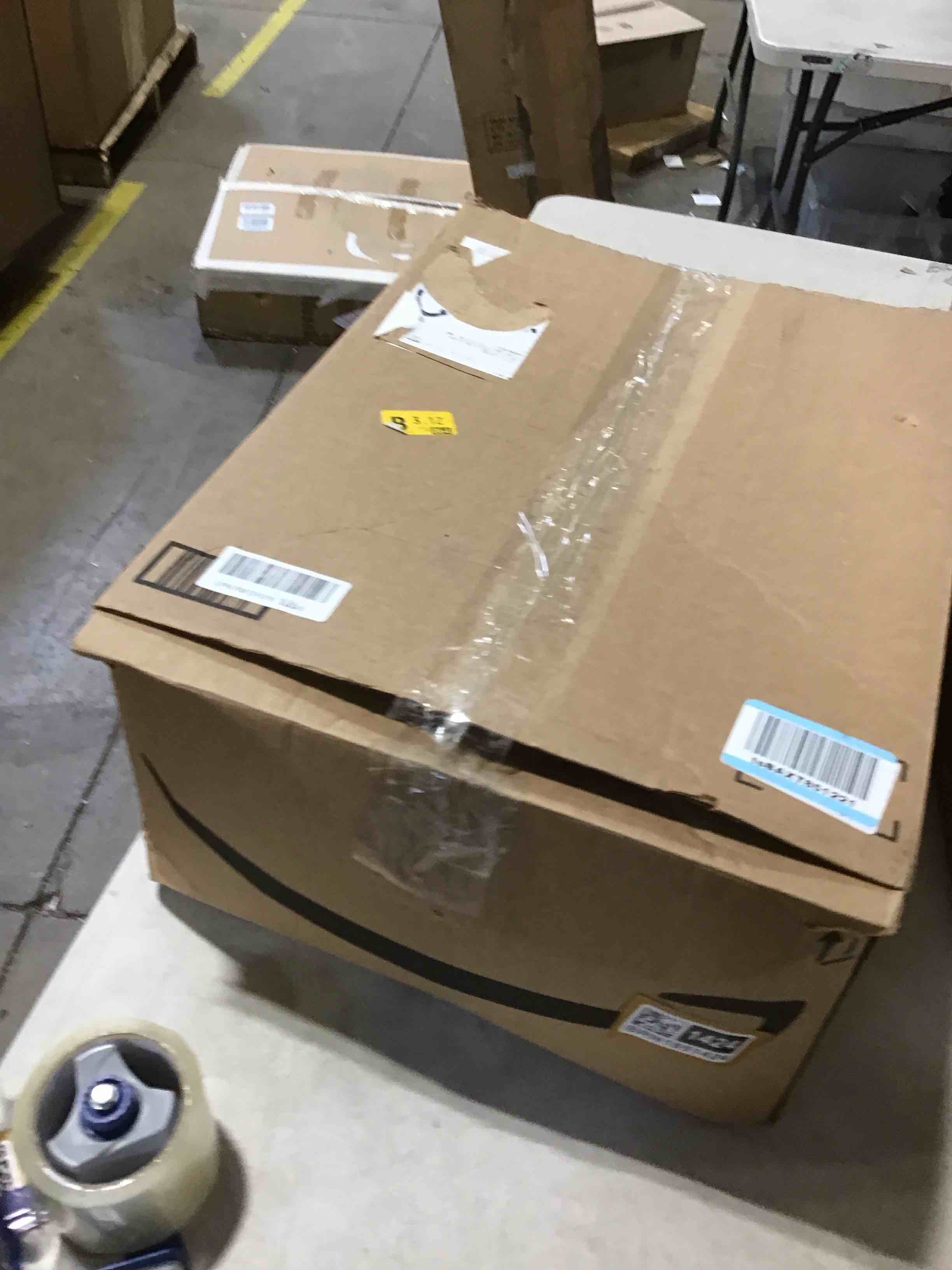 https://s3.amazonaws.com/lotting-images-prod/bidfta/BRN1851424_1747244975963.jpeg