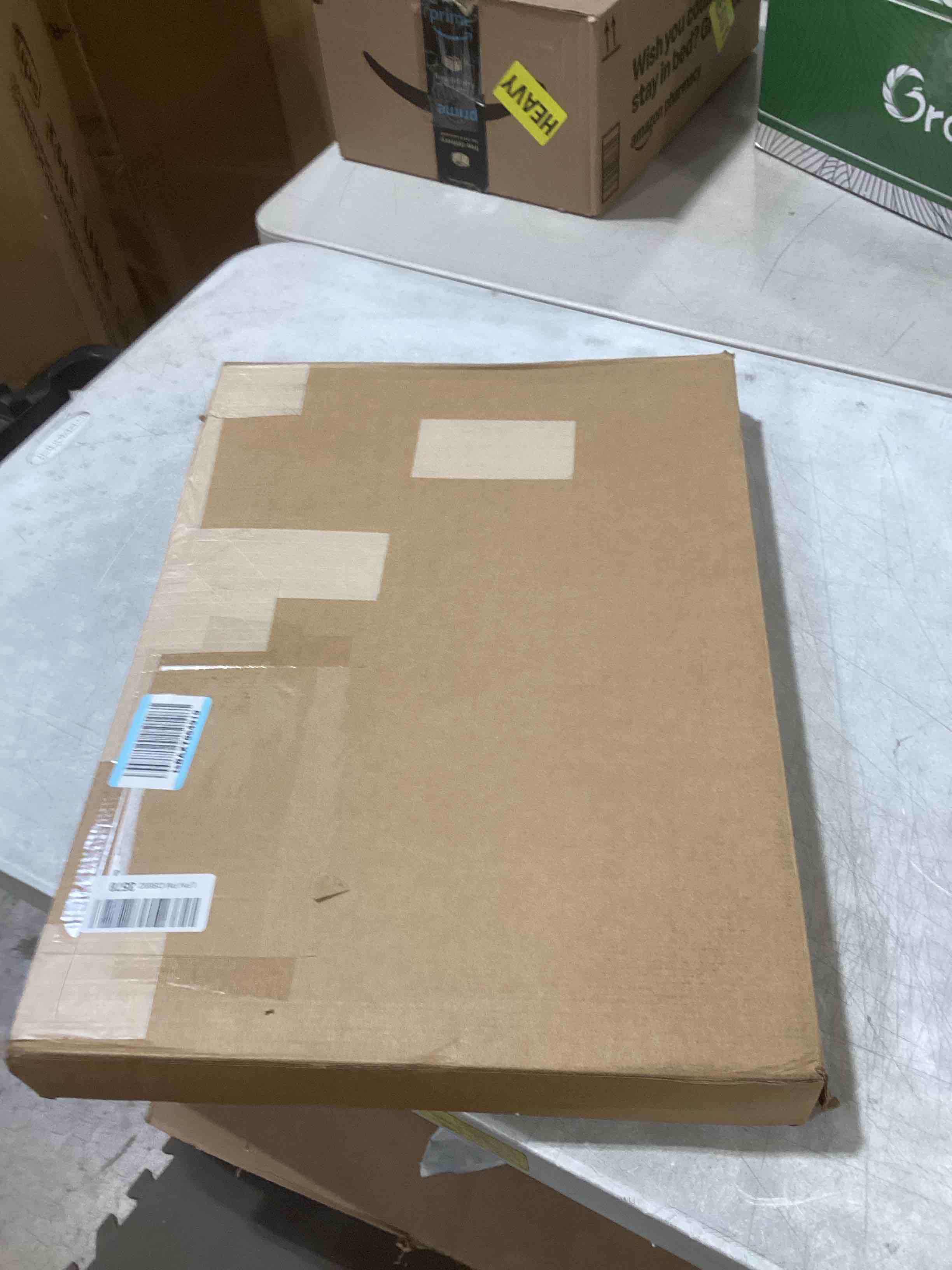 https://s3.amazonaws.com/lotting-images-prod/bidfta/BRN1852021_1745239365059.jpeg