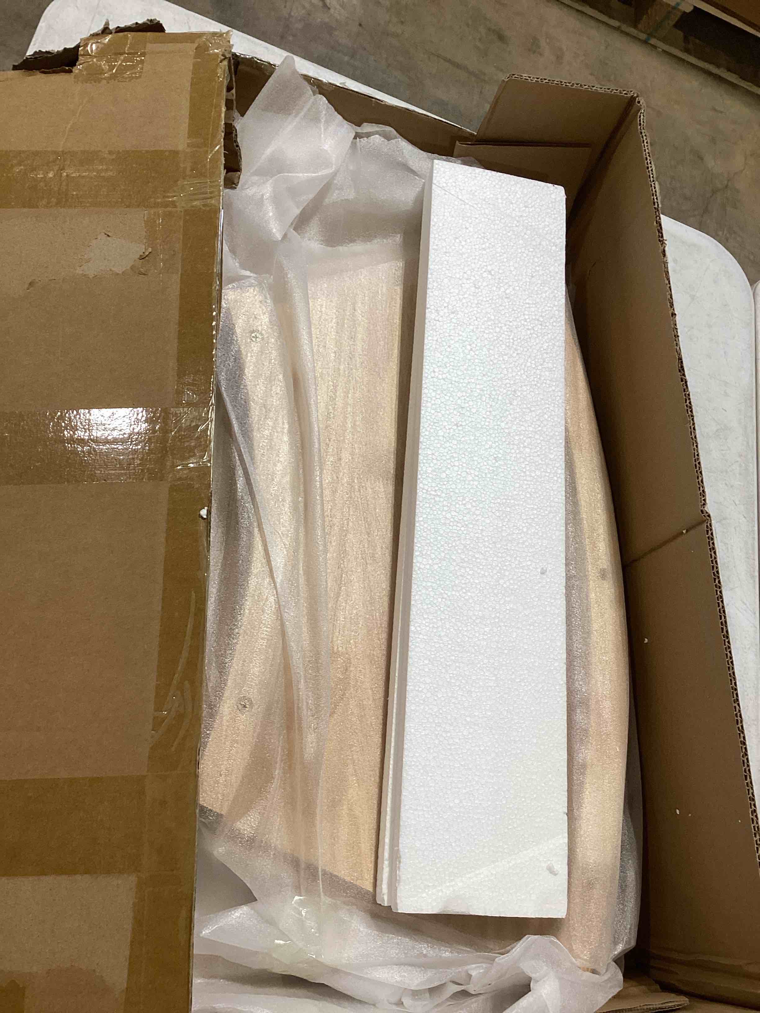https://s3.amazonaws.com/lotting-images-prod/bidfta/BRN1853004_1746792005095.jpeg