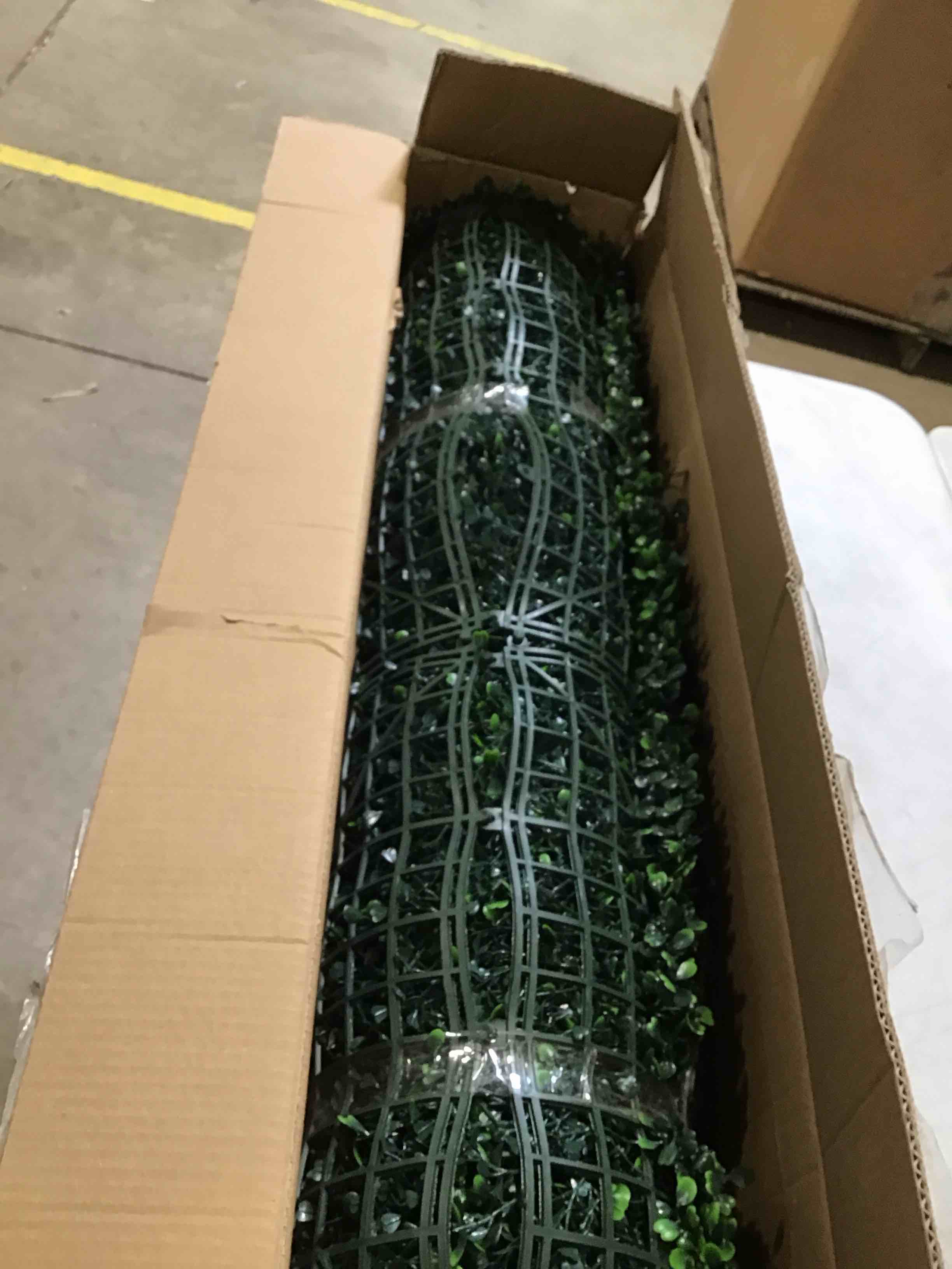 https://s3.amazonaws.com/lotting-images-prod/bidfta/BRN1853120_1746817132915.jpeg