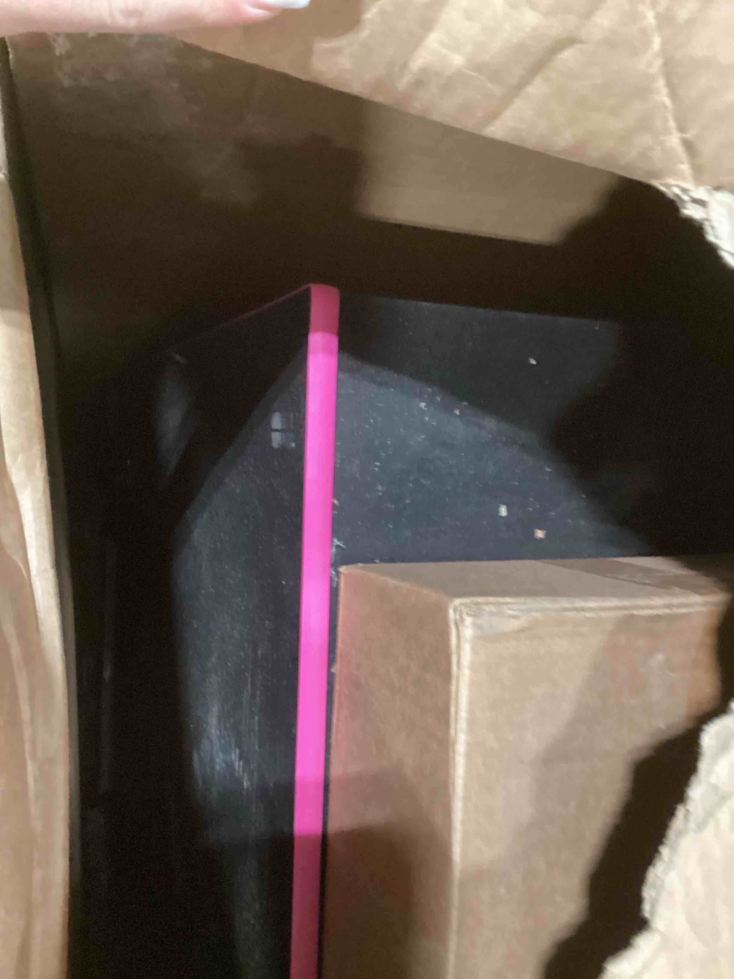 https://s3.amazonaws.com/lotting-images-prod/bidfta/BRN1854030_1750160169093.jpeg