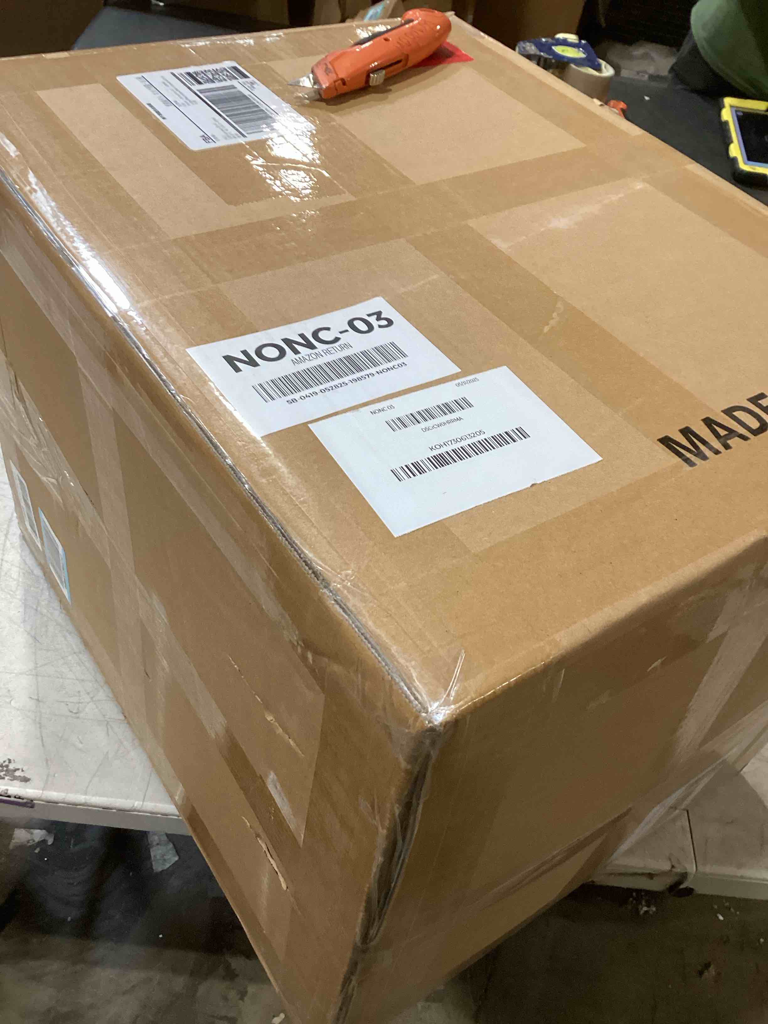 https://s3.amazonaws.com/lotting-images-prod/bidfta/BRN1854092_1750794831637.jpeg