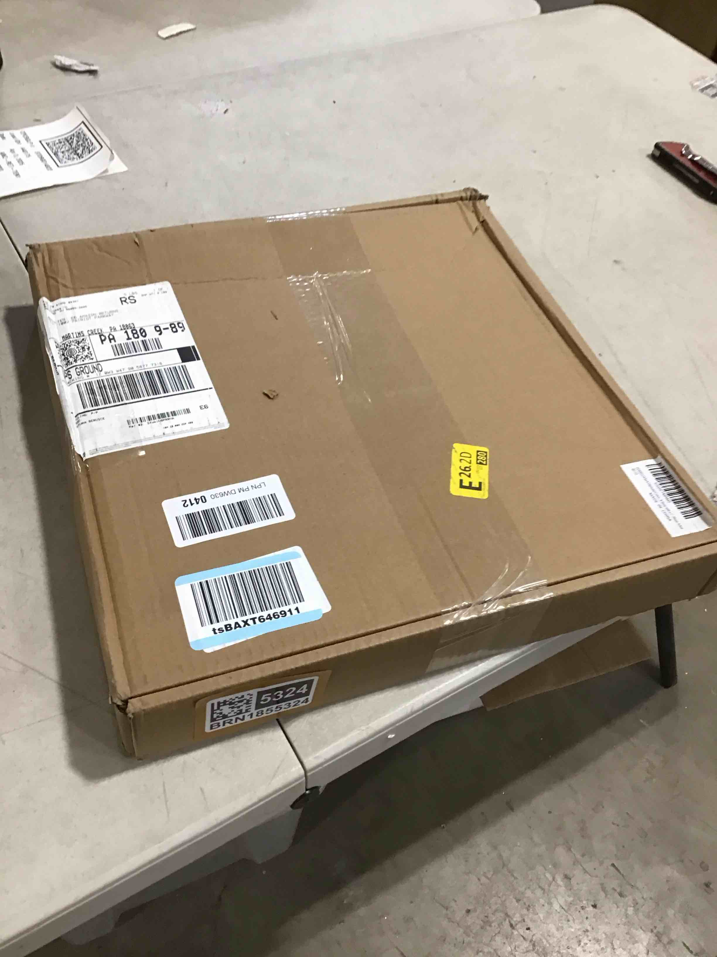 https://s3.amazonaws.com/lotting-images-prod/bidfta/BRN1855324_1743793113863.jpeg