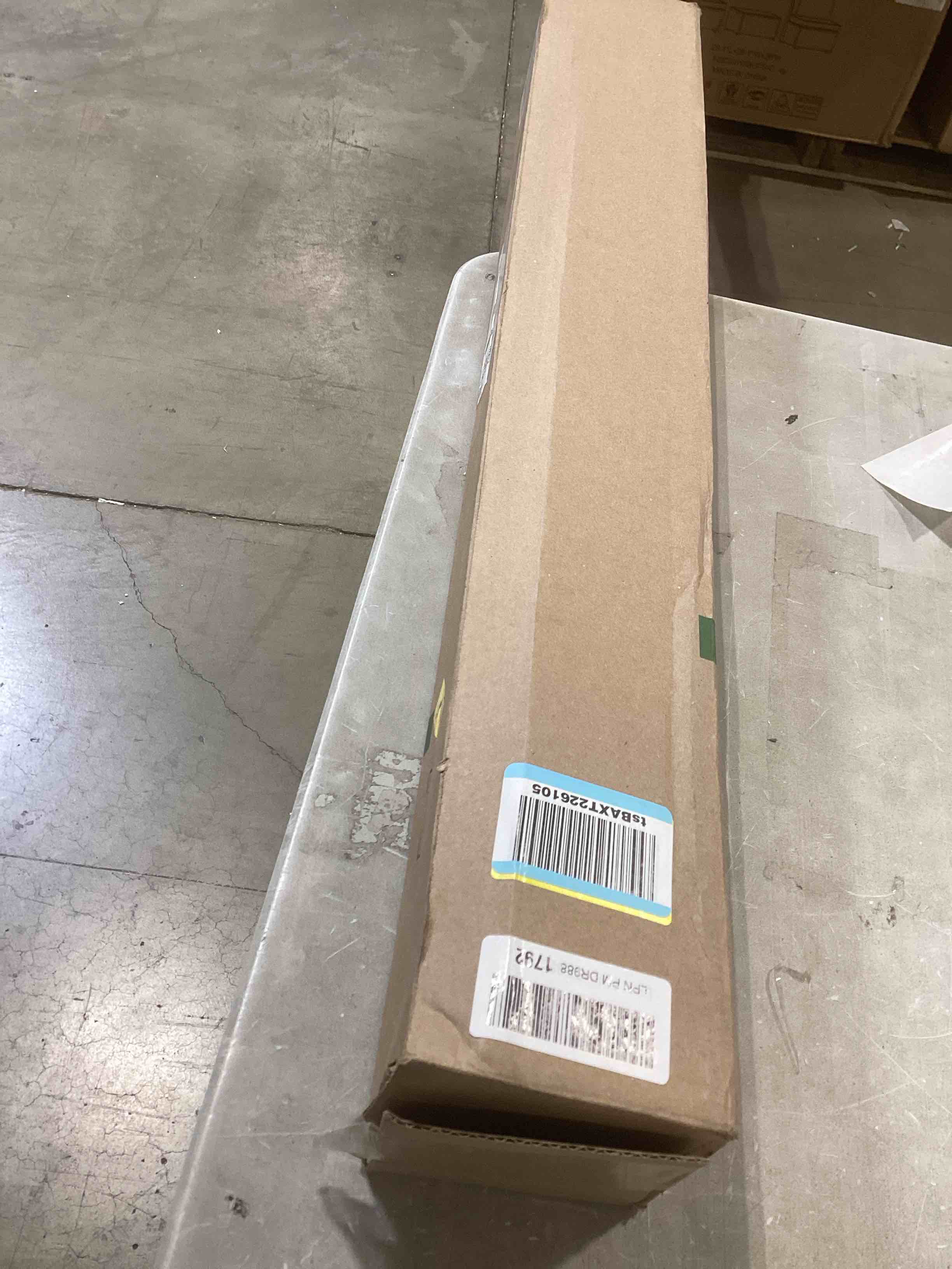 https://s3.amazonaws.com/lotting-images-prod/bidfta/BRN1855985_1745341985008.jpeg