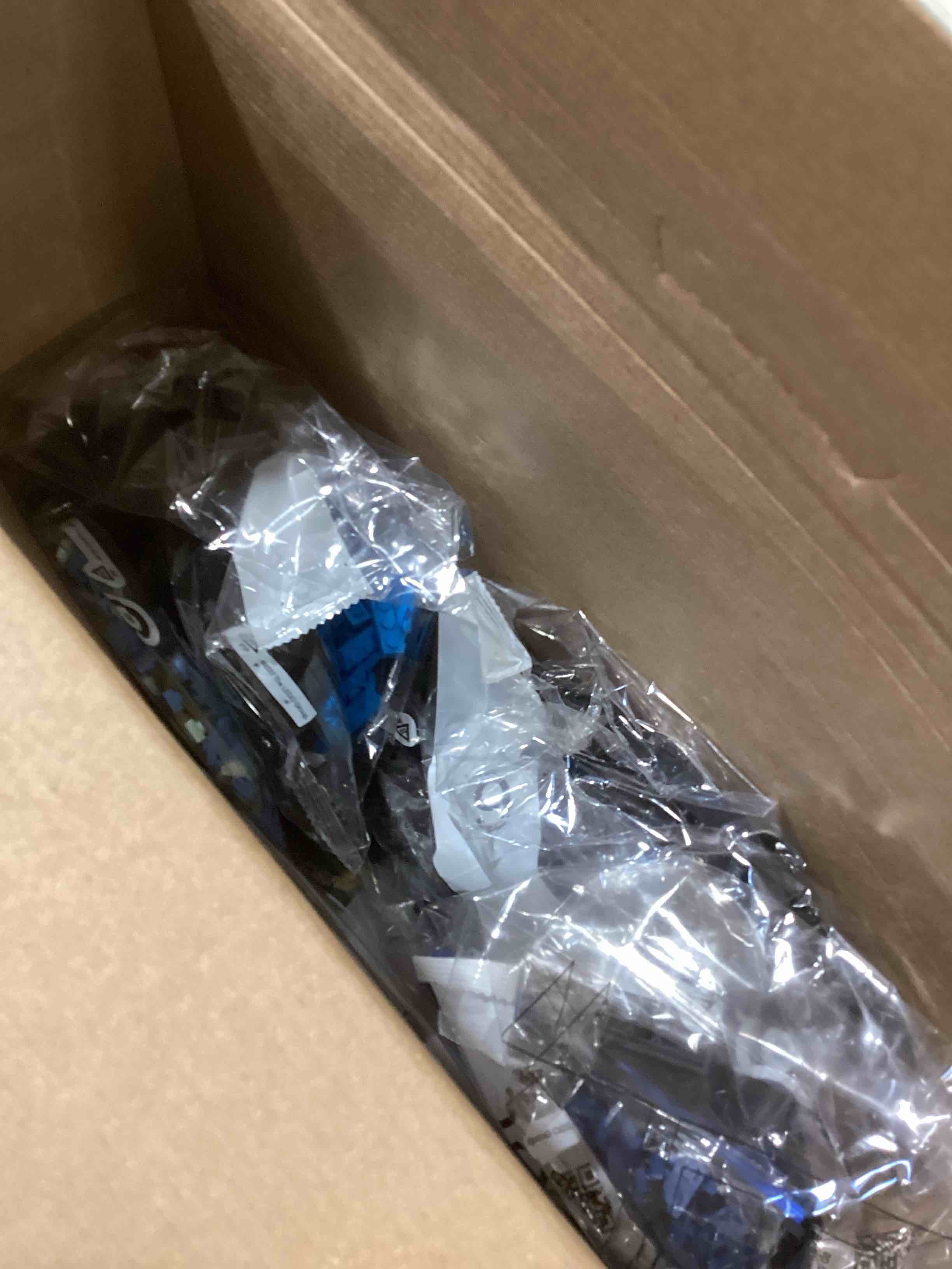 https://s3.amazonaws.com/lotting-images-prod/bidfta/BRN1856363_1745953046243.jpeg