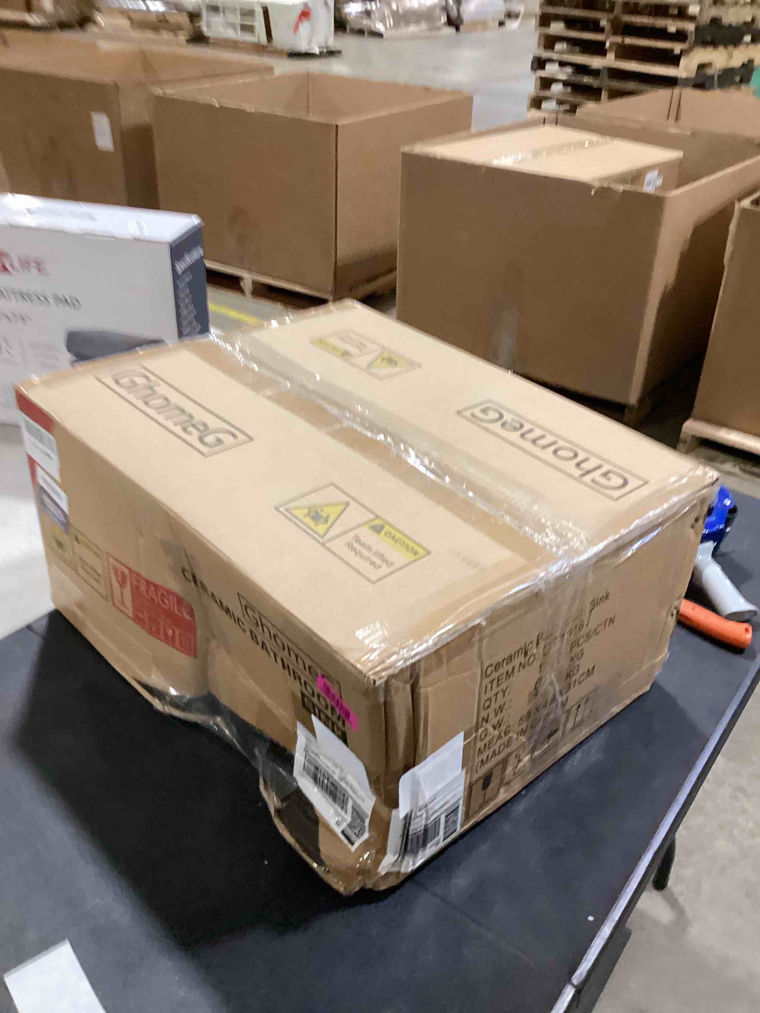 https://s3.amazonaws.com/lotting-images-prod/bidfta/BRN1856732_1746791139423.jpeg