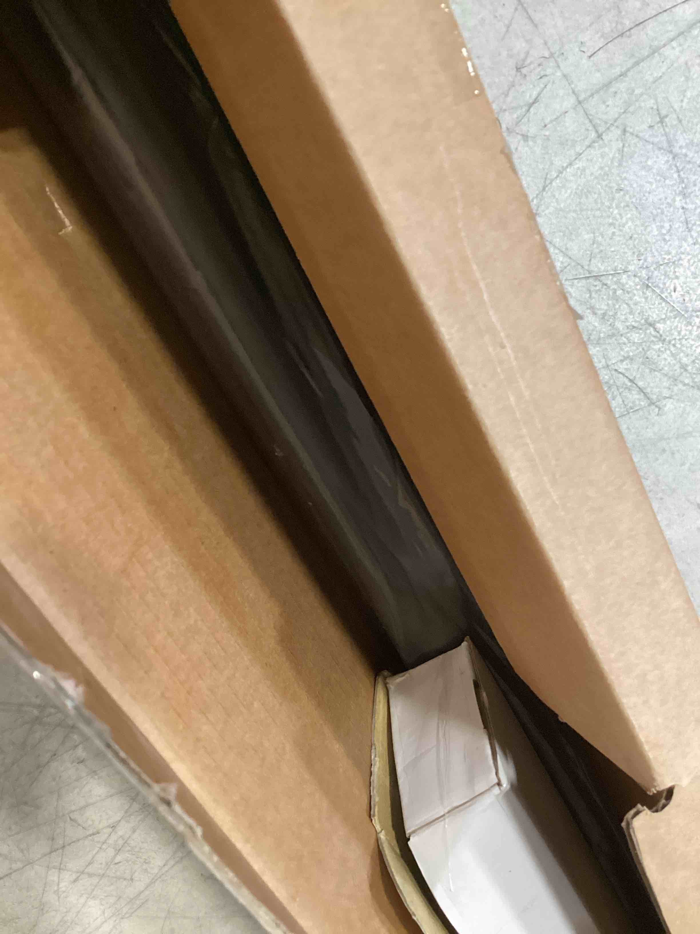https://s3.amazonaws.com/lotting-images-prod/bidfta/BRN1856887_1746811850843.jpeg