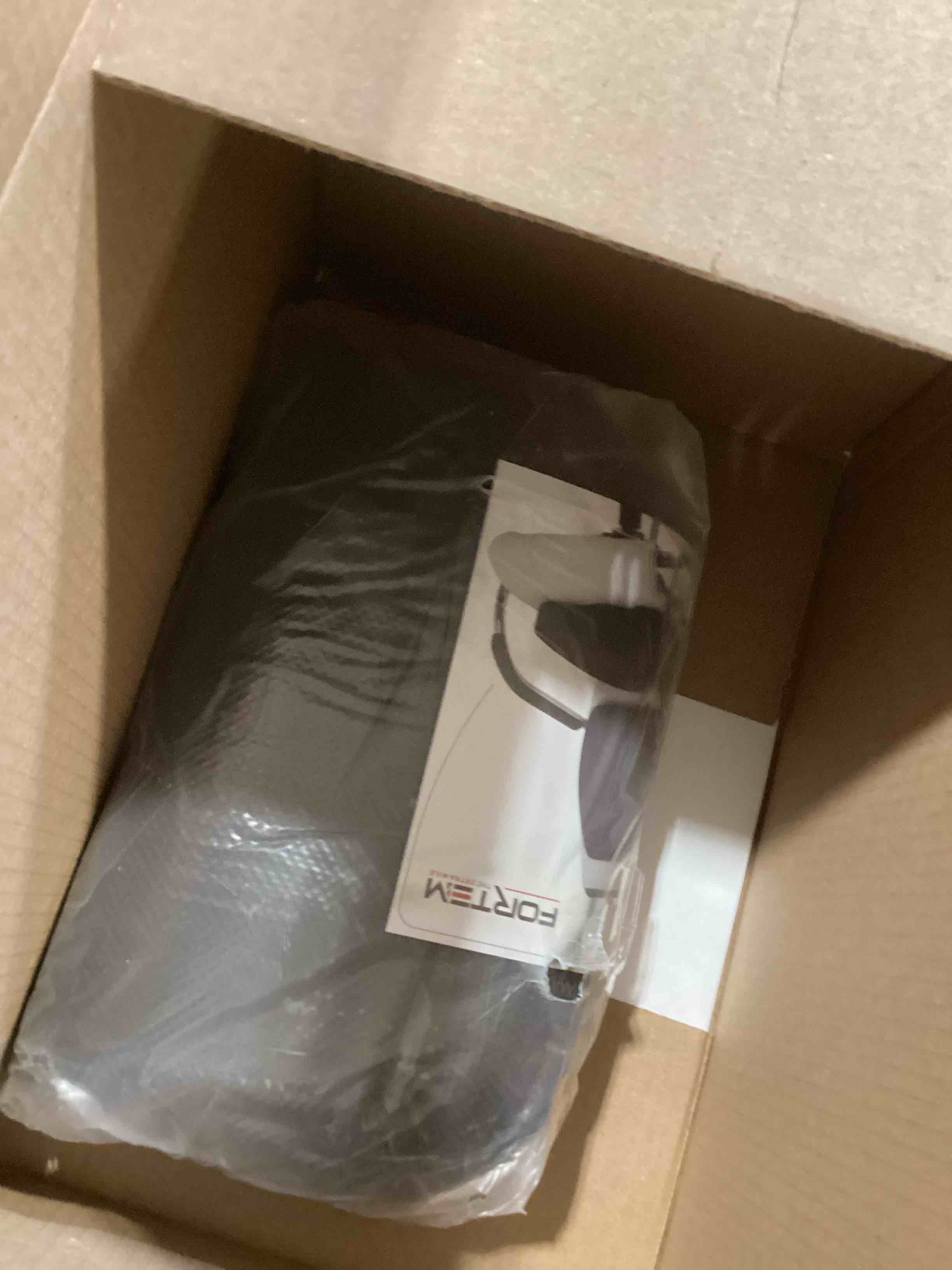 https://s3.amazonaws.com/lotting-images-prod/bidfta/BRN1856895_1746813283120.jpeg