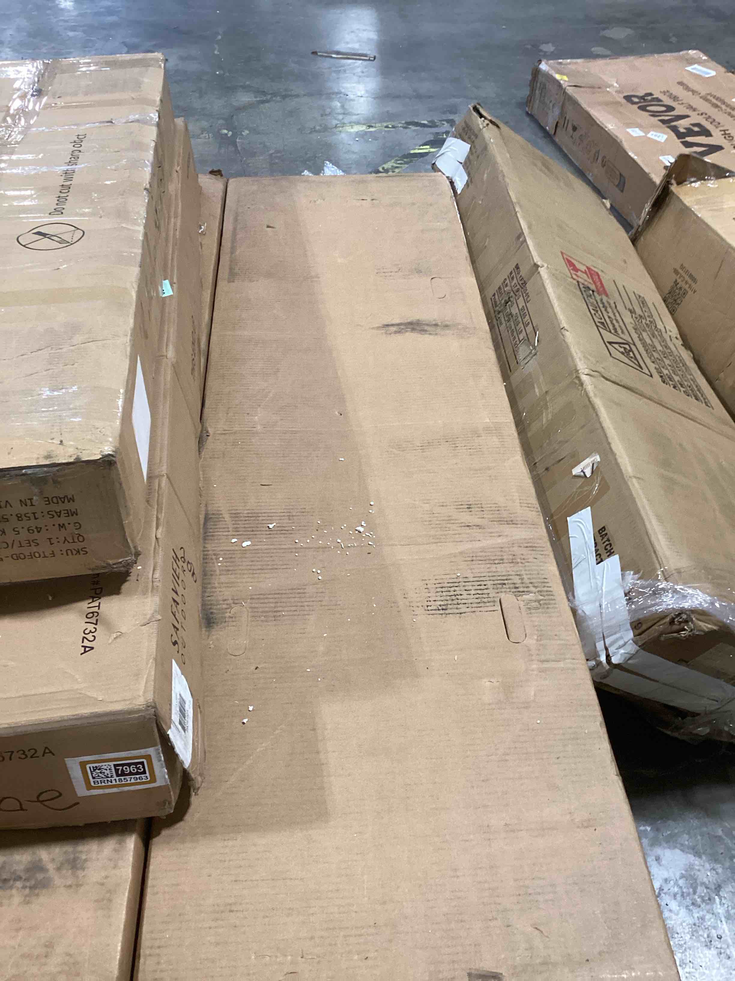 https://s3.amazonaws.com/lotting-images-prod/bidfta/BRN1857965_1750689139912.jpeg